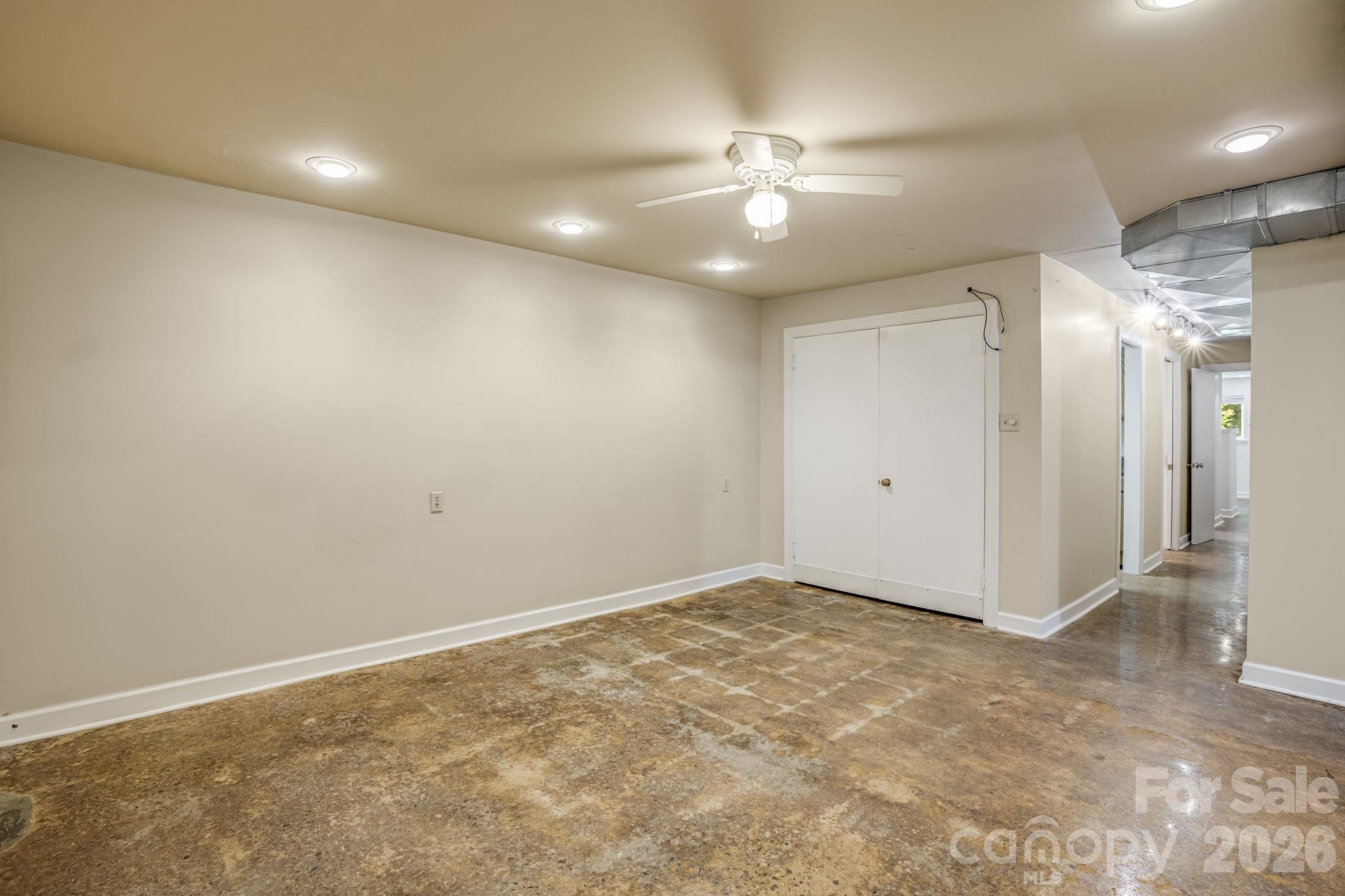 78 Grovewood Road — Asheville