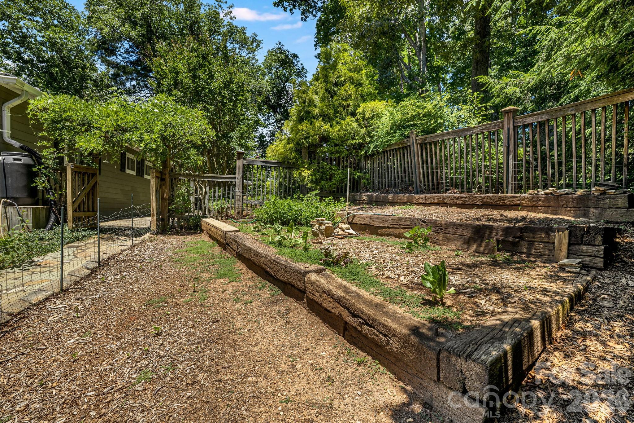 78 Grovewood Road — Asheville