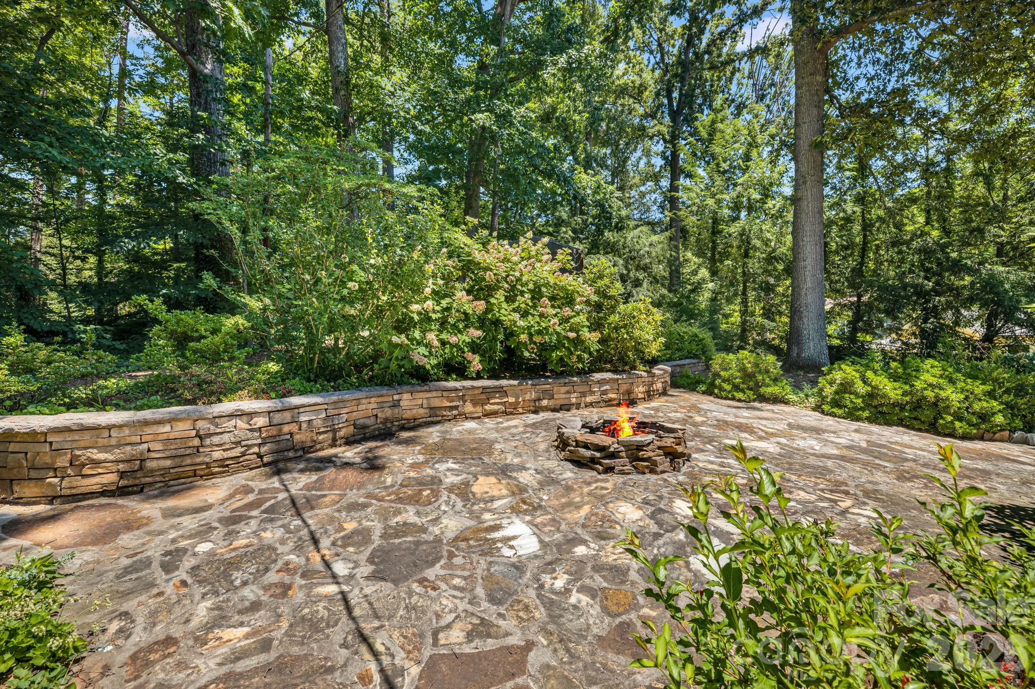 78 Grovewood Road — Asheville