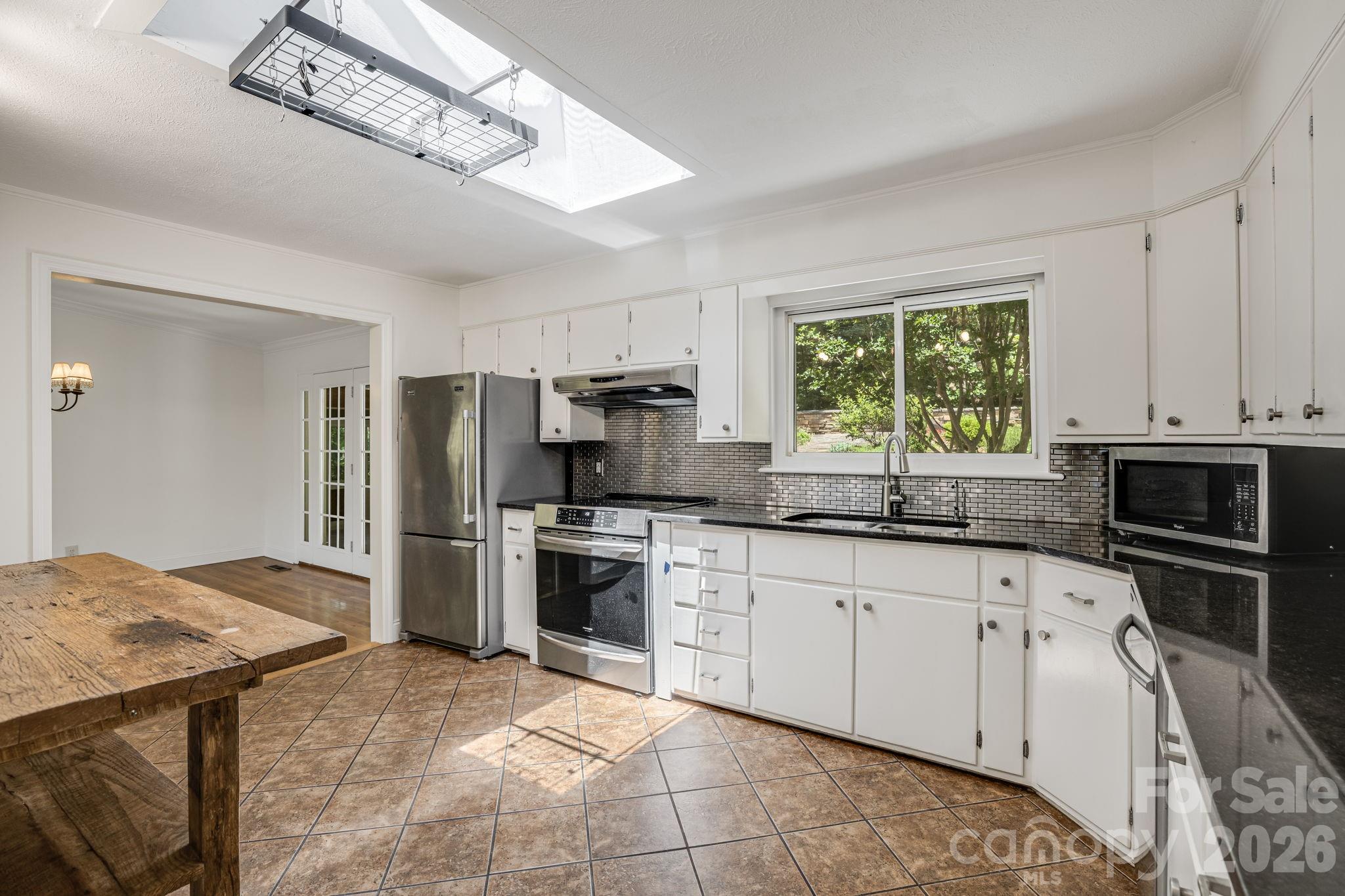 78 Grovewood Road — Asheville