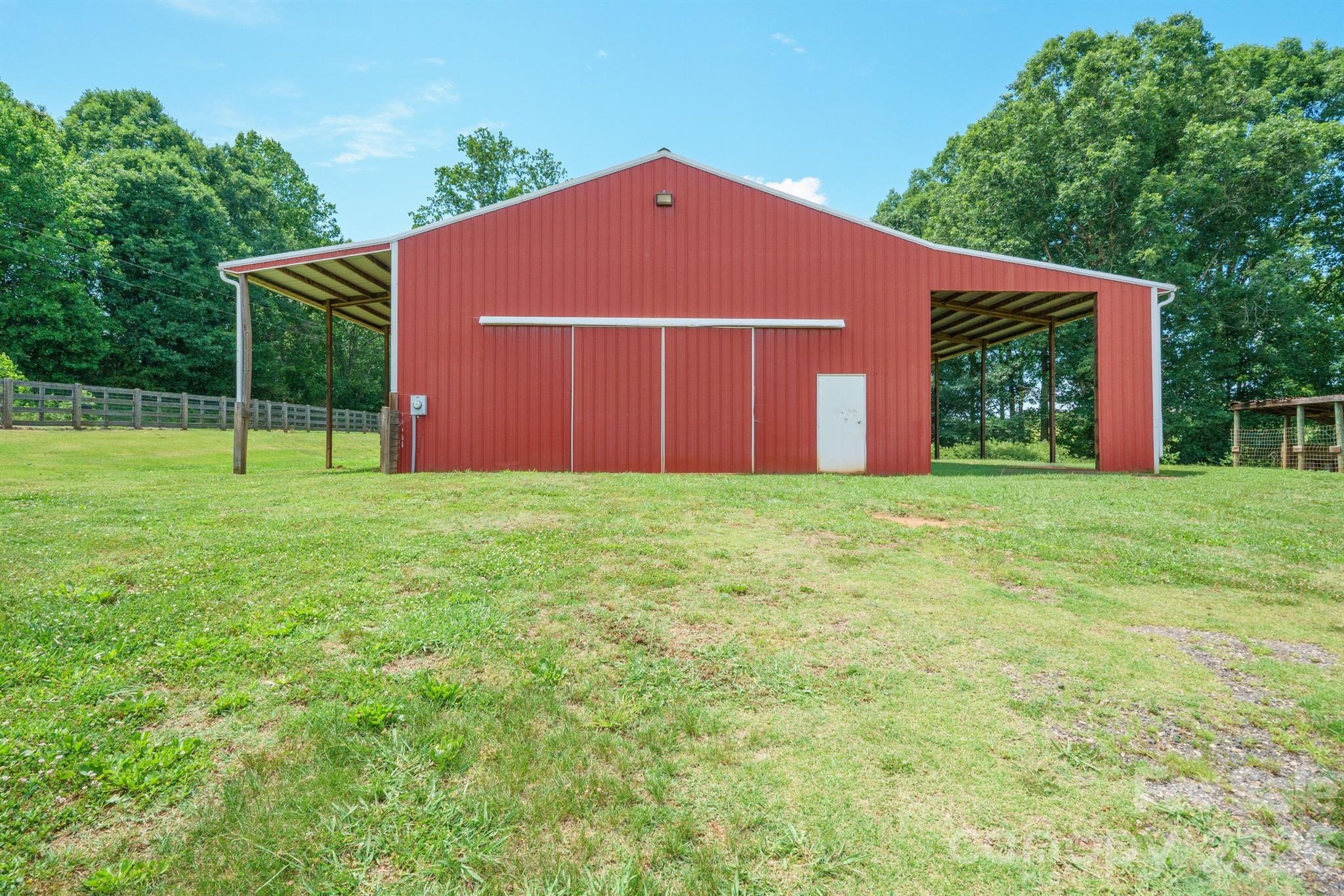 6878 Gracie Lane — Vale
