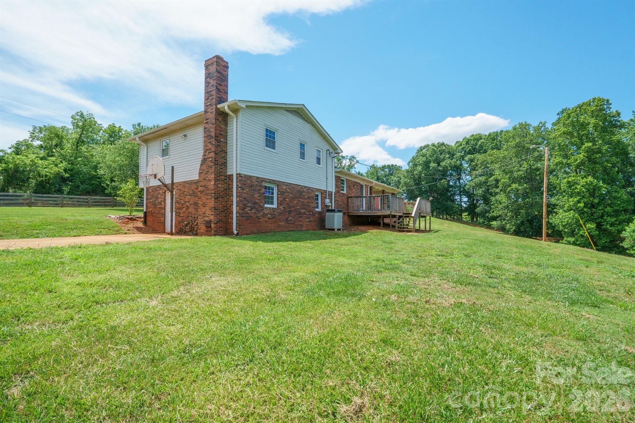 6878 Gracie Lane — Vale