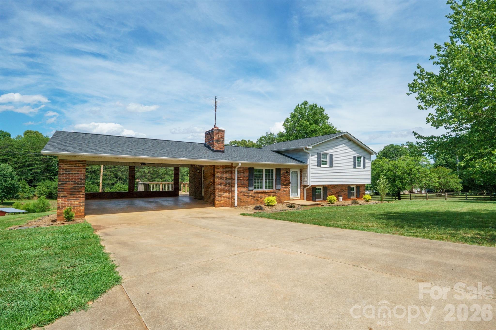 6878 Gracie Lane — Vale