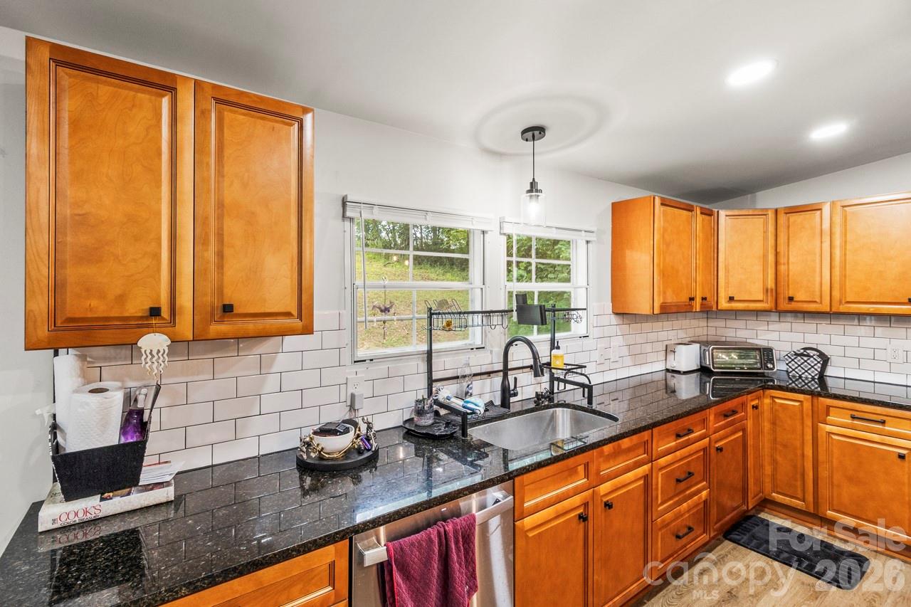 4265 Dry Pond Lane — Conover