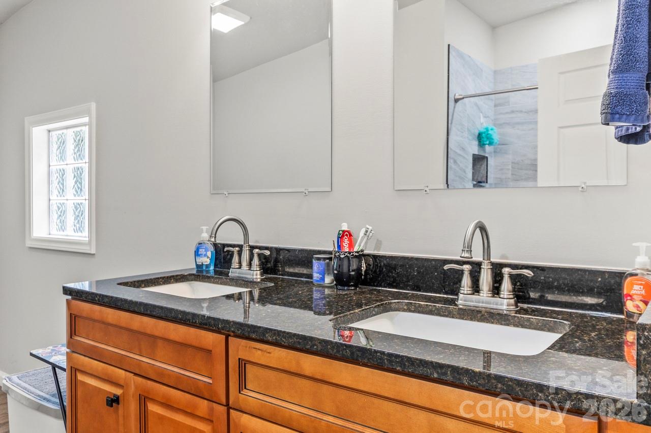 4265 Dry Pond Lane — Conover