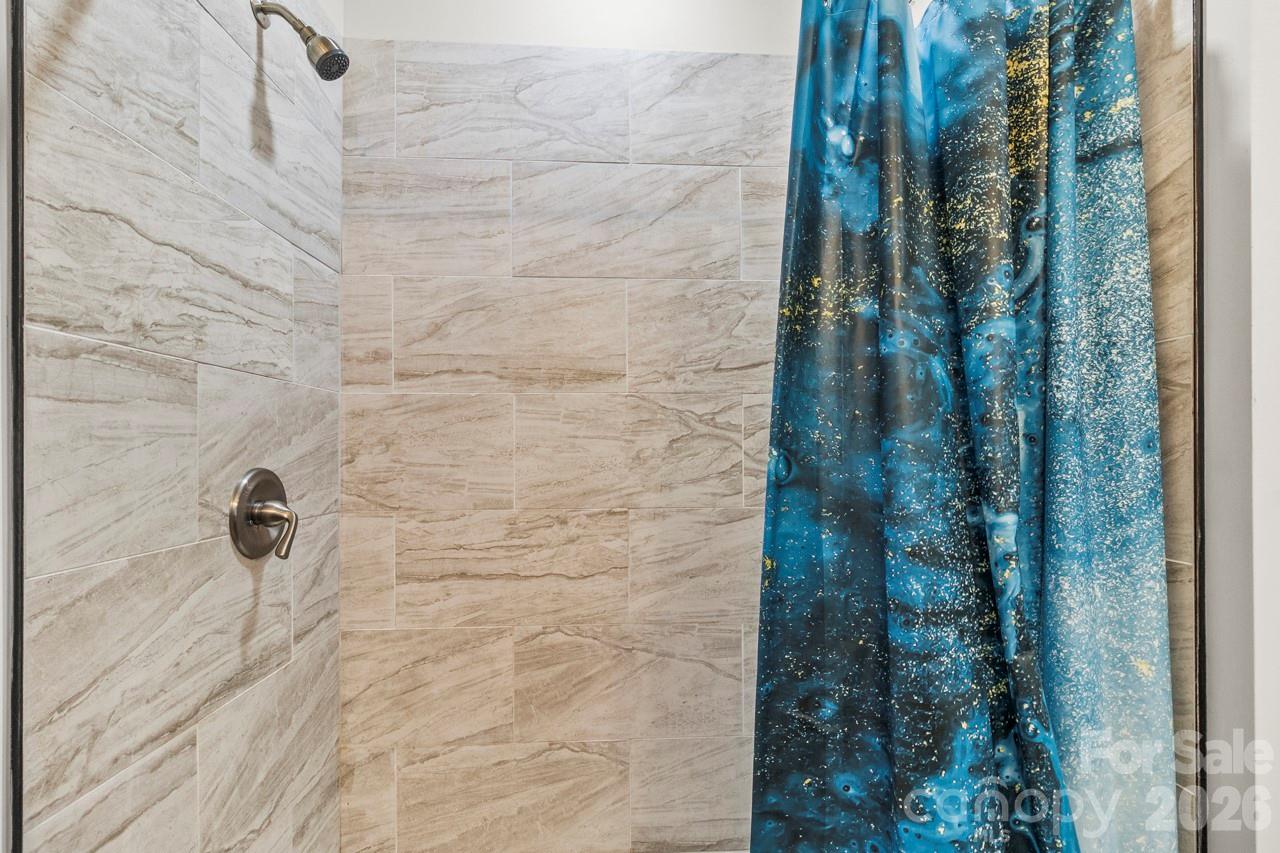 4265 Dry Pond Lane — Conover