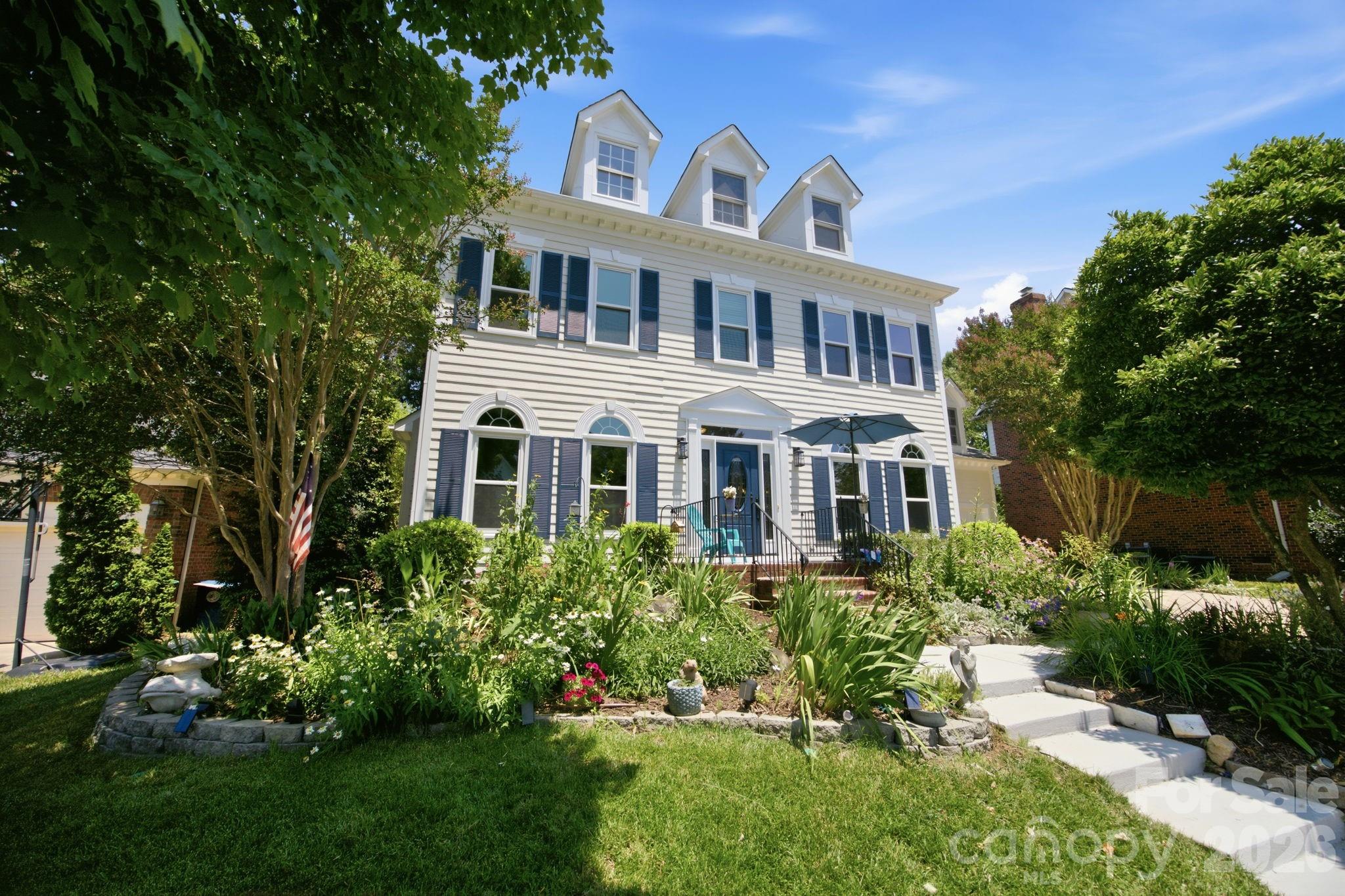 20112 N Cove Road — Cornelius
