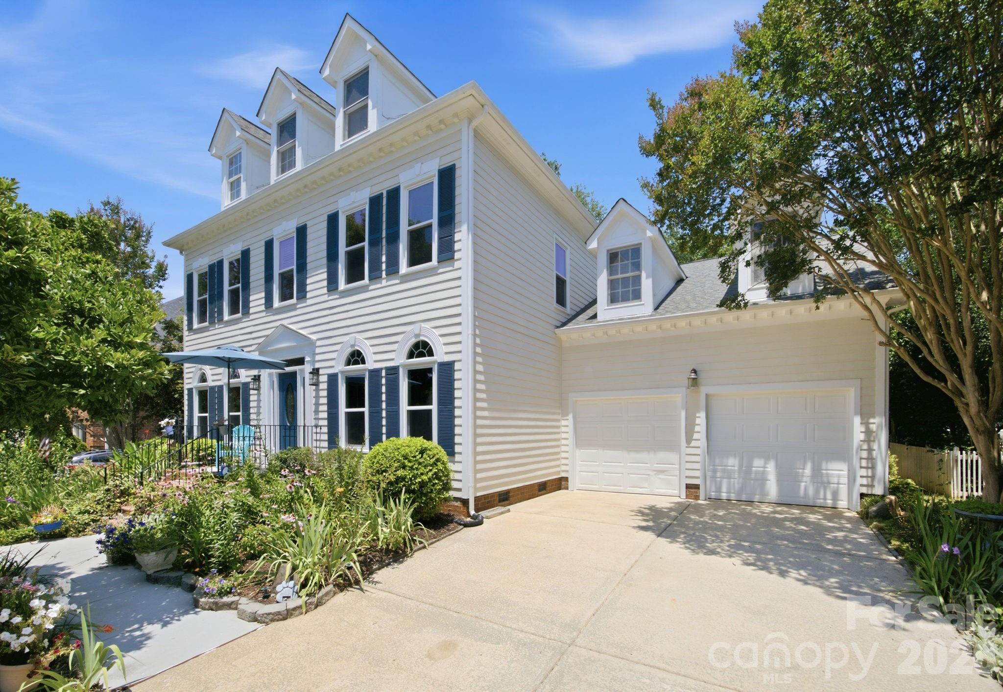 20112 N Cove Road — Cornelius