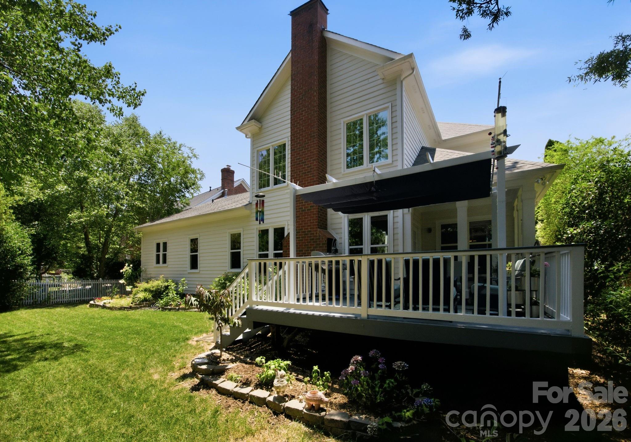 20112 N Cove Road — Cornelius