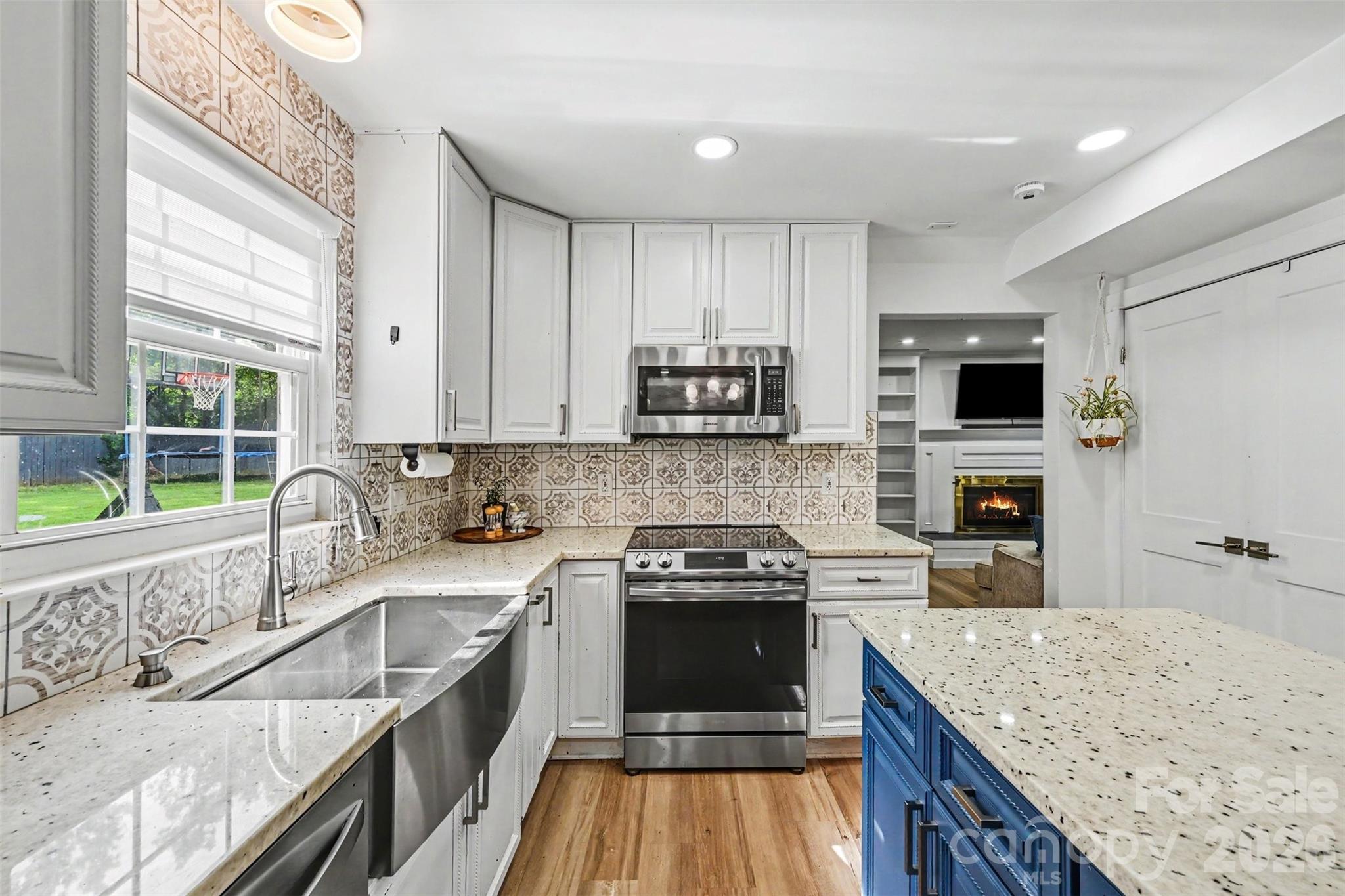 5821 Shadow Creek Road — Charlotte