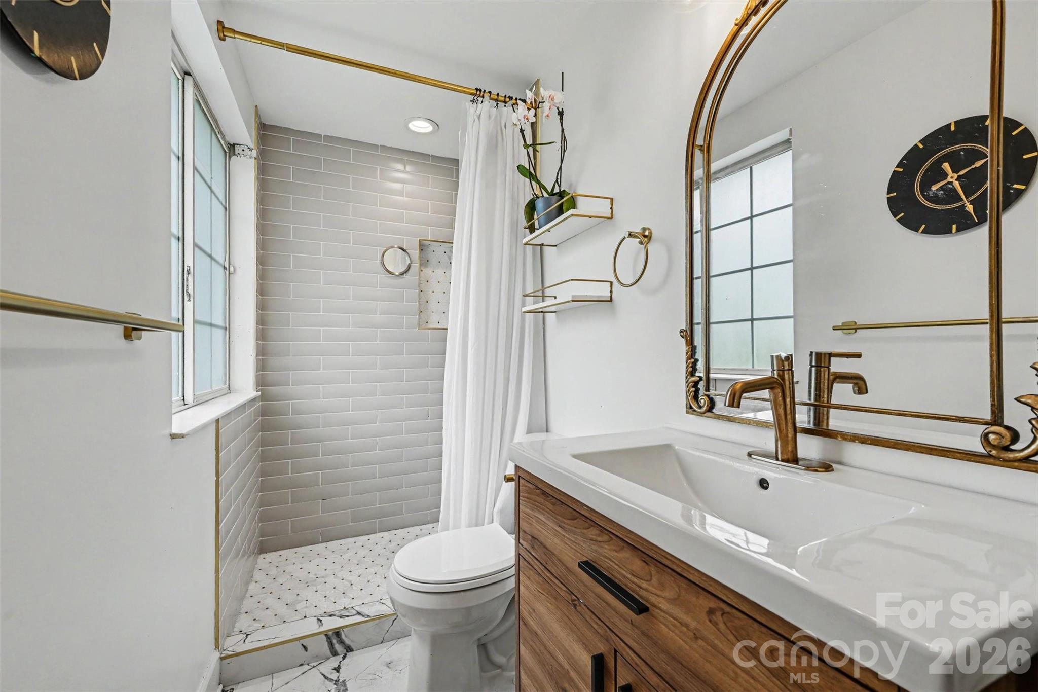 5821 Shadow Creek Road — Charlotte