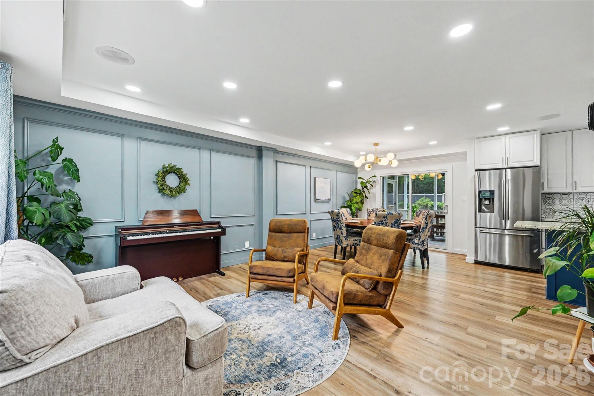 5821 Shadow Creek Road — Charlotte