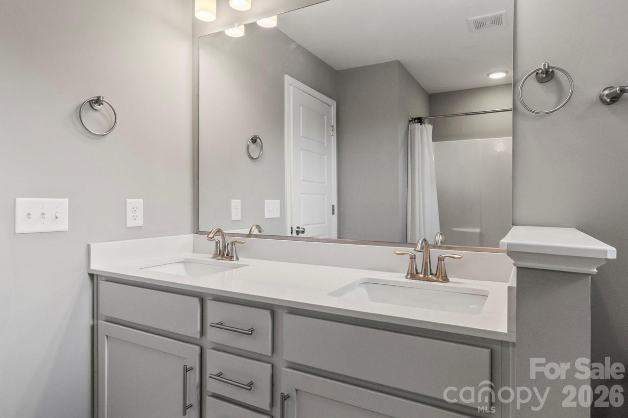 139 Wade Eaton Drive — Mocksville