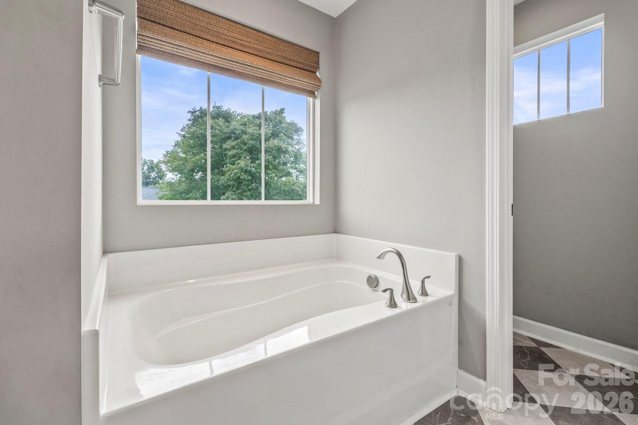 139 Wade Eaton Drive — Mocksville