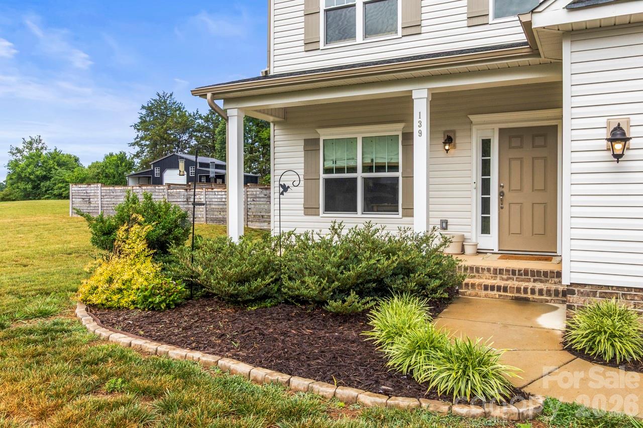 139 Wade Eaton Drive — Mocksville