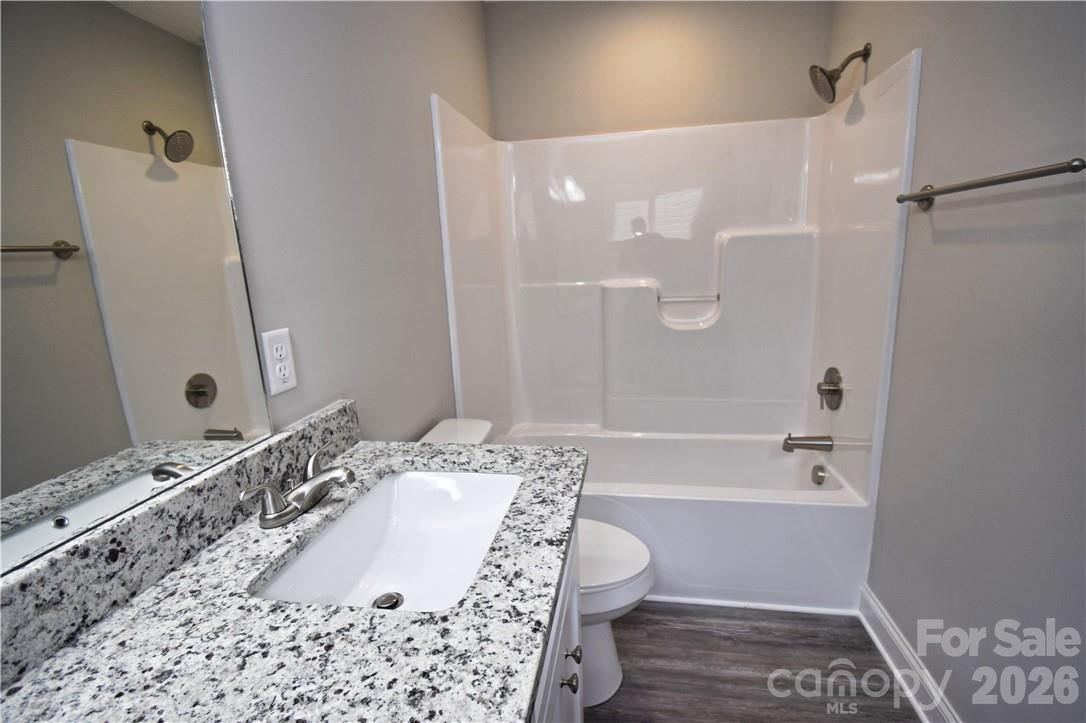 5110 Hanging Rock Court — Hickory