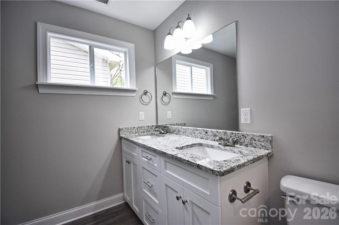5110 Hanging Rock Court — Hickory