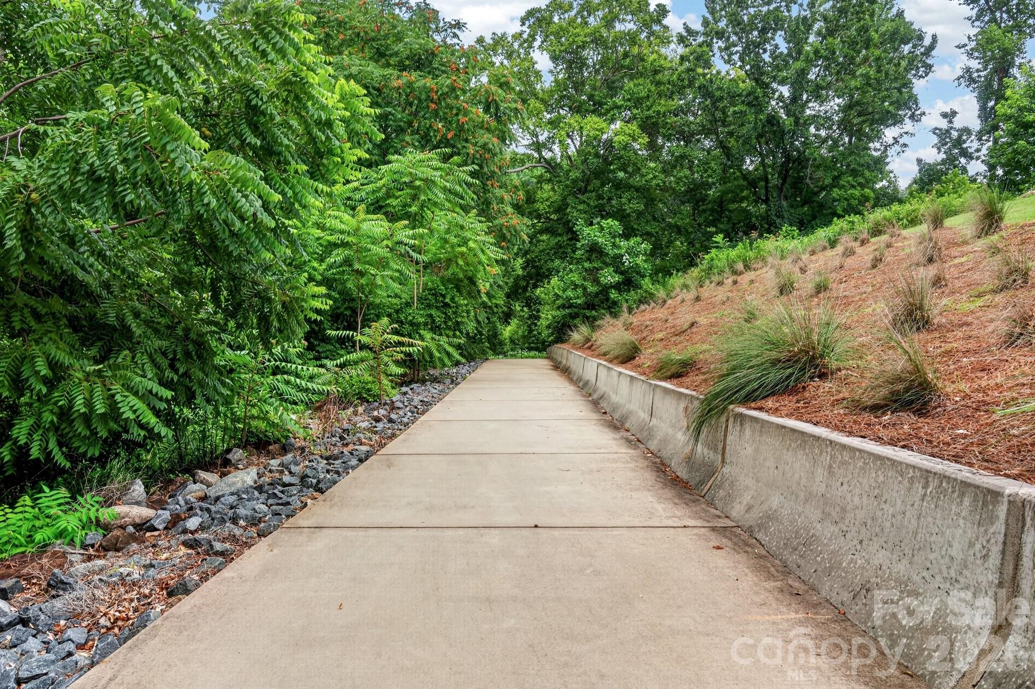 3702 Park South Station Boulevard — Charlotte