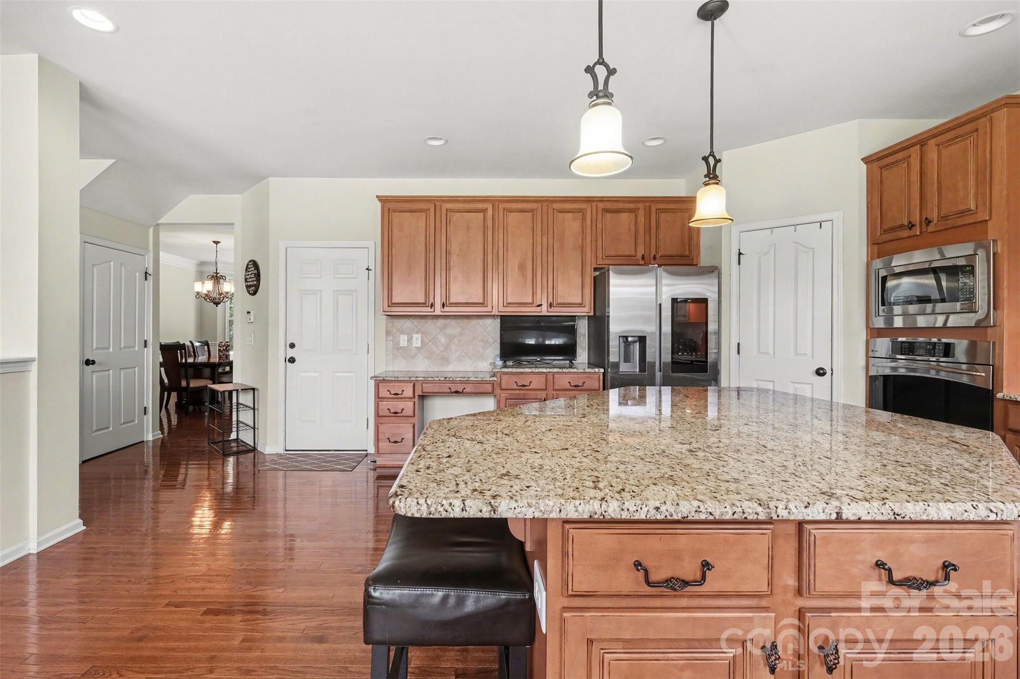 1008 Hawker Road — Matthews