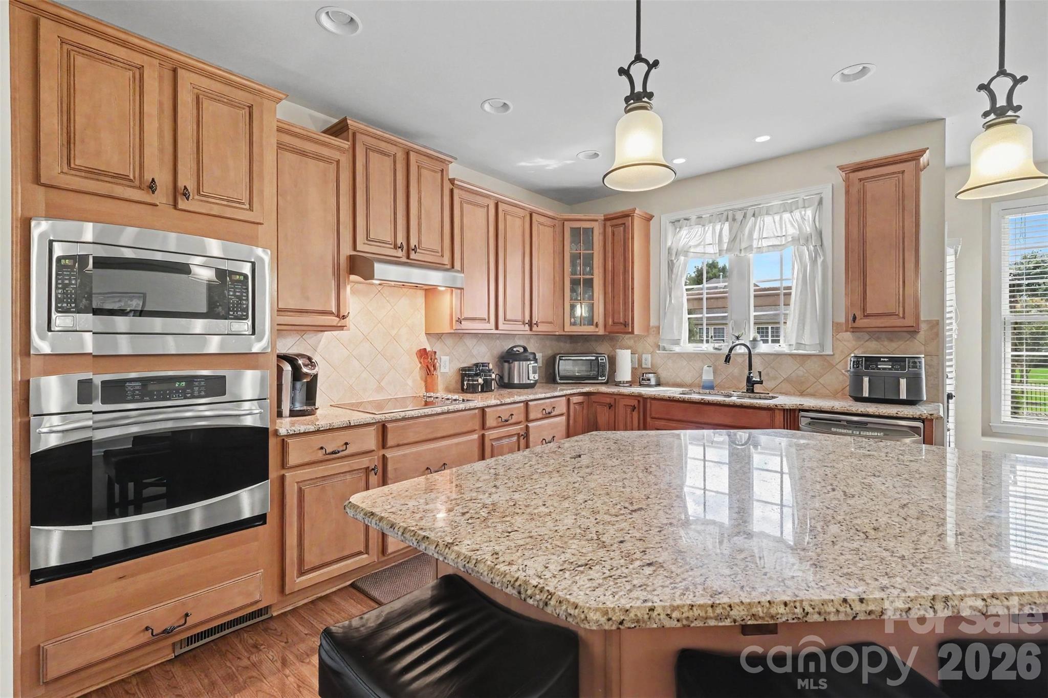 1008 Hawker Road — Matthews