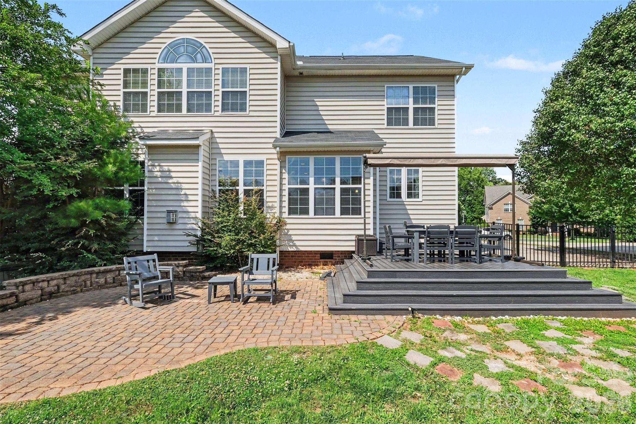 1008 Hawker Road — Matthews