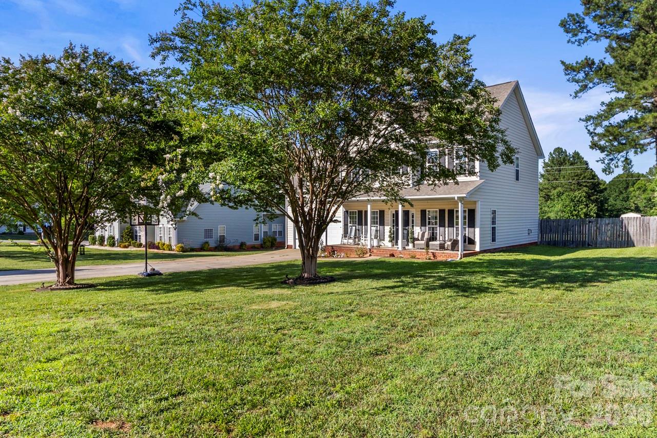 135 Painted Bunting Drive — Troutman