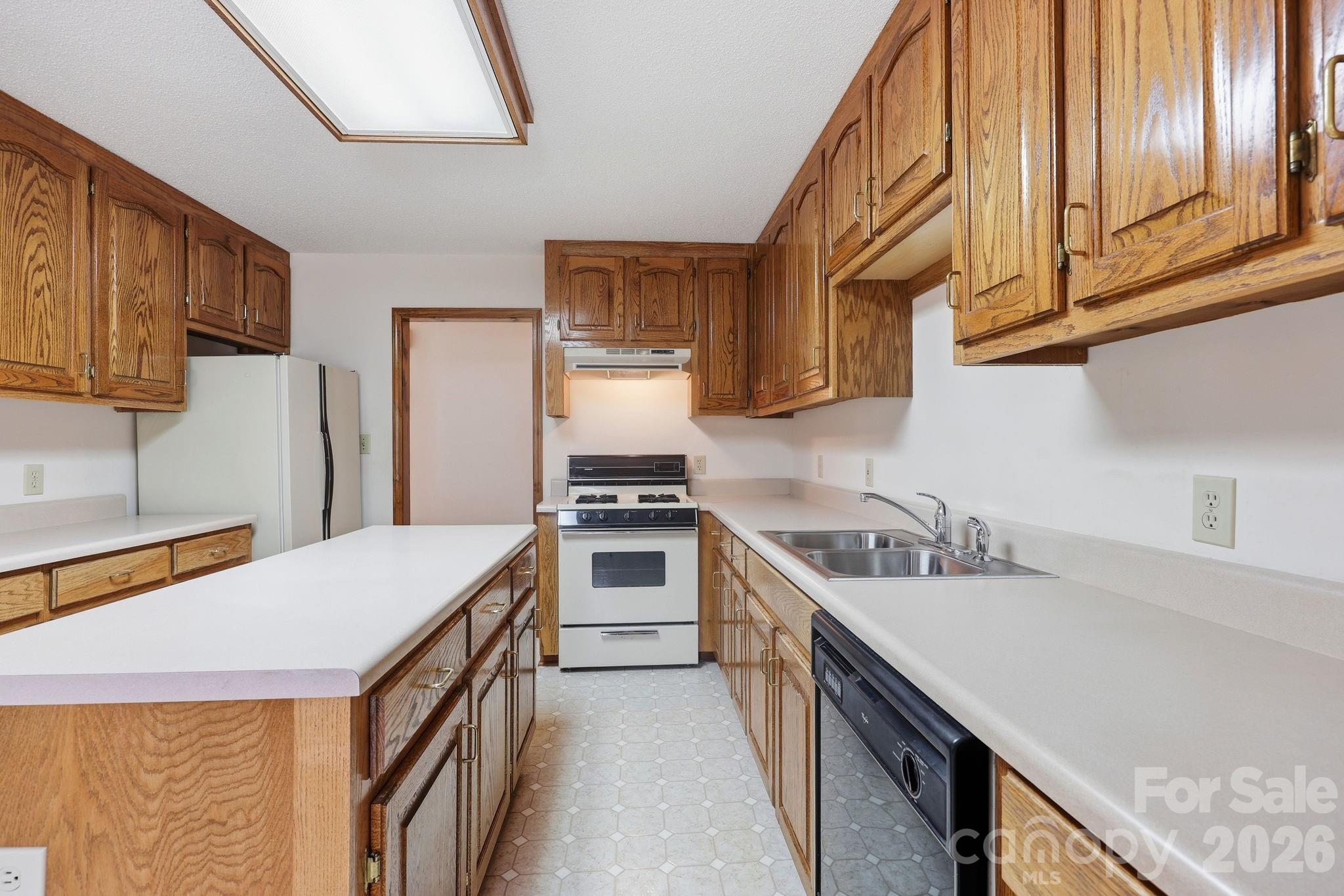 555 Brown Acres Road — Salisbury