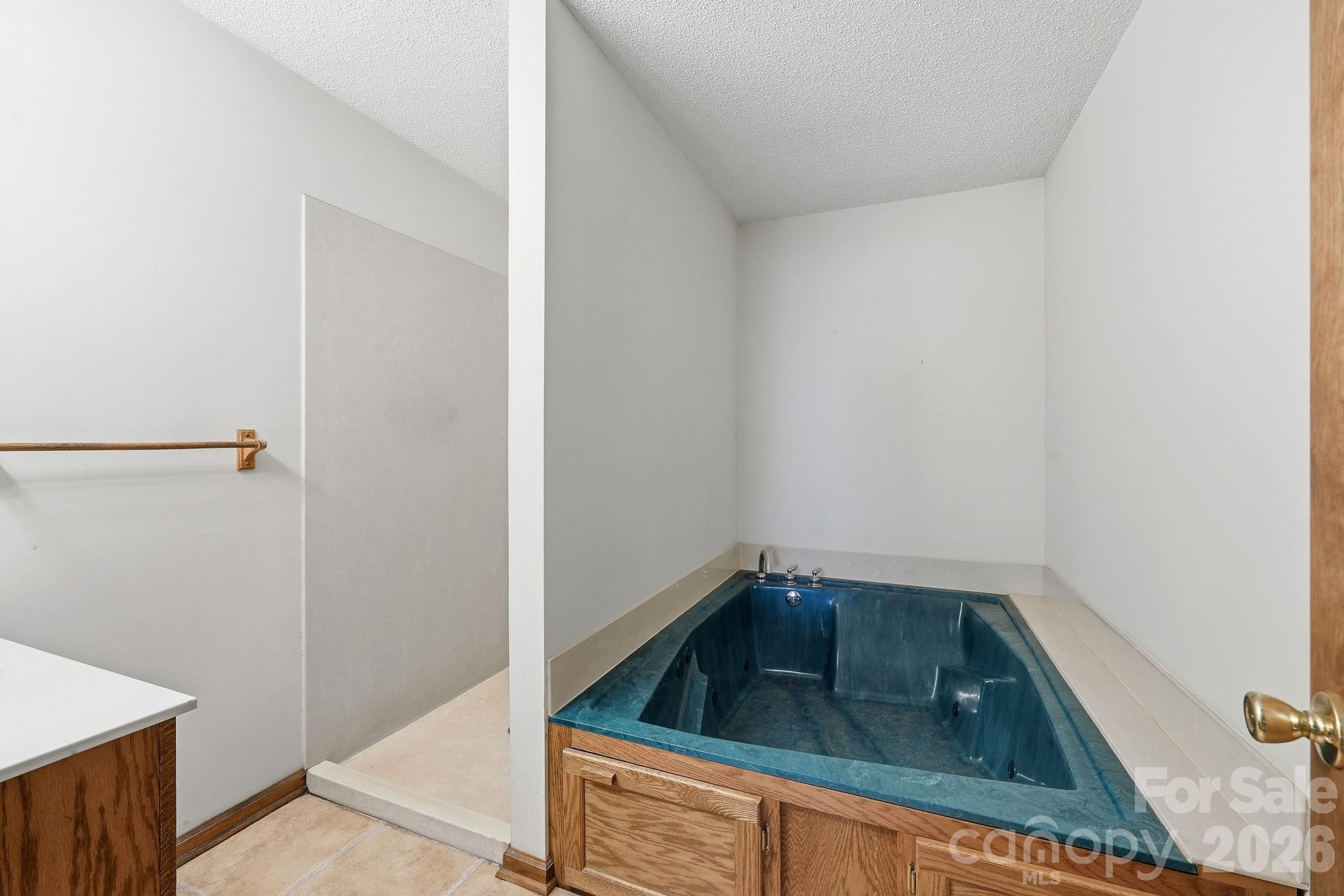555 Brown Acres Road — Salisbury