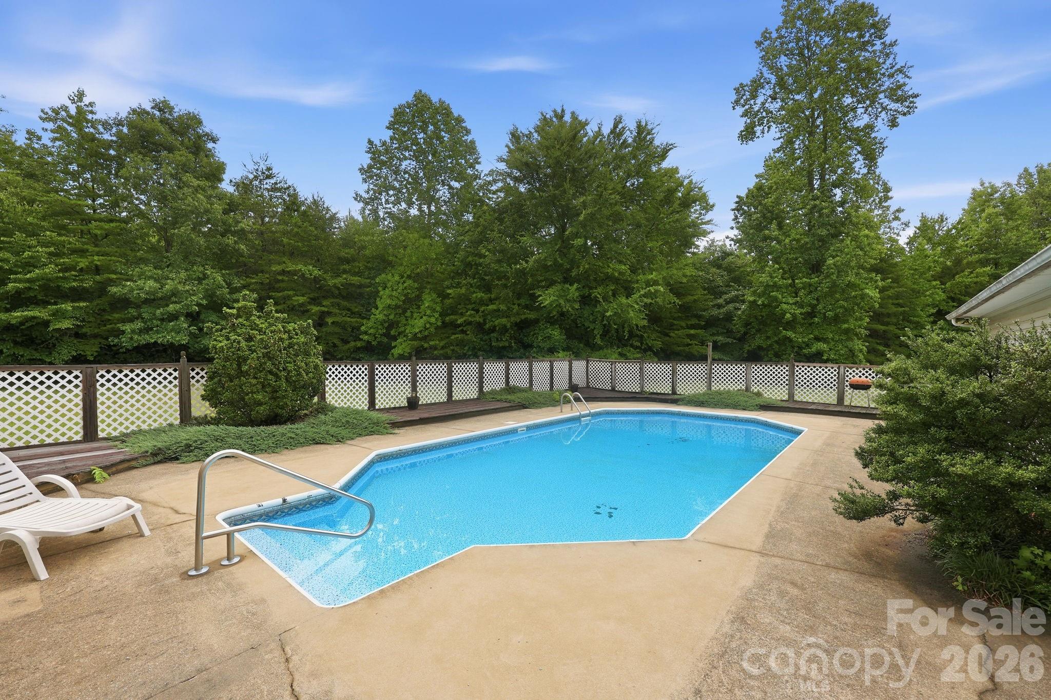 555 Brown Acres Road — Salisbury
