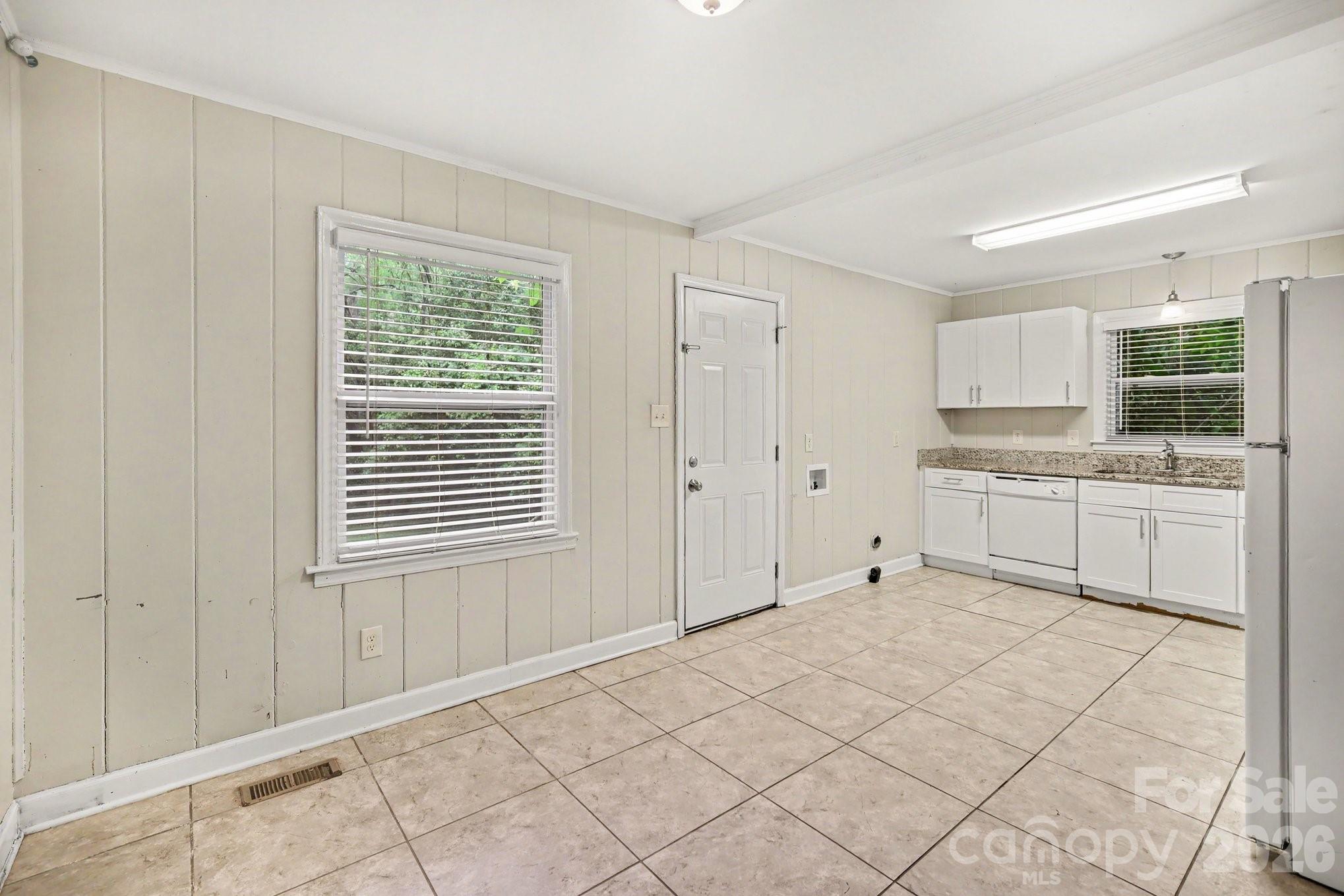 3700 Sargeant Drive — Charlotte
