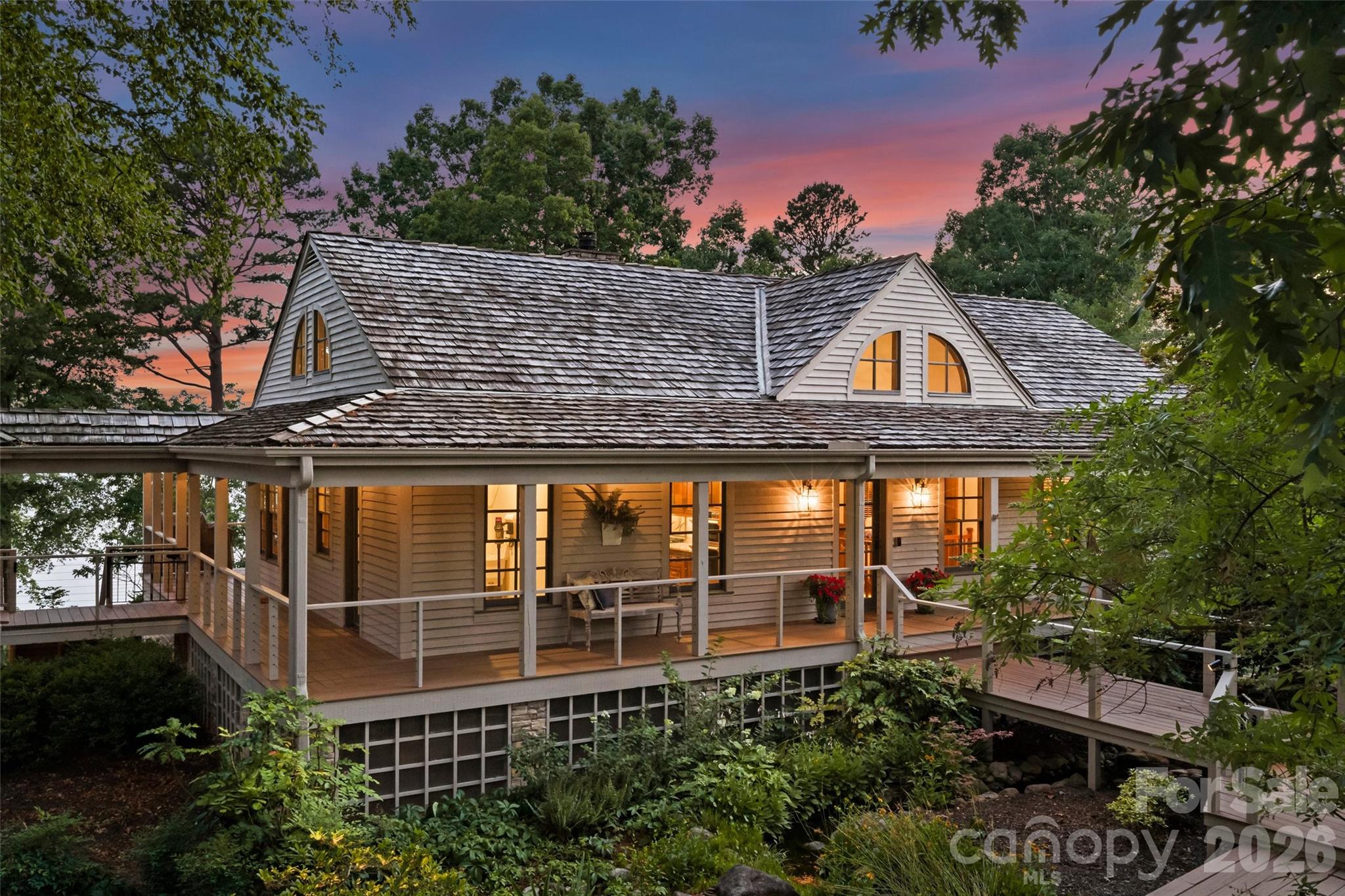 602 Pearl Bay Drive — New London