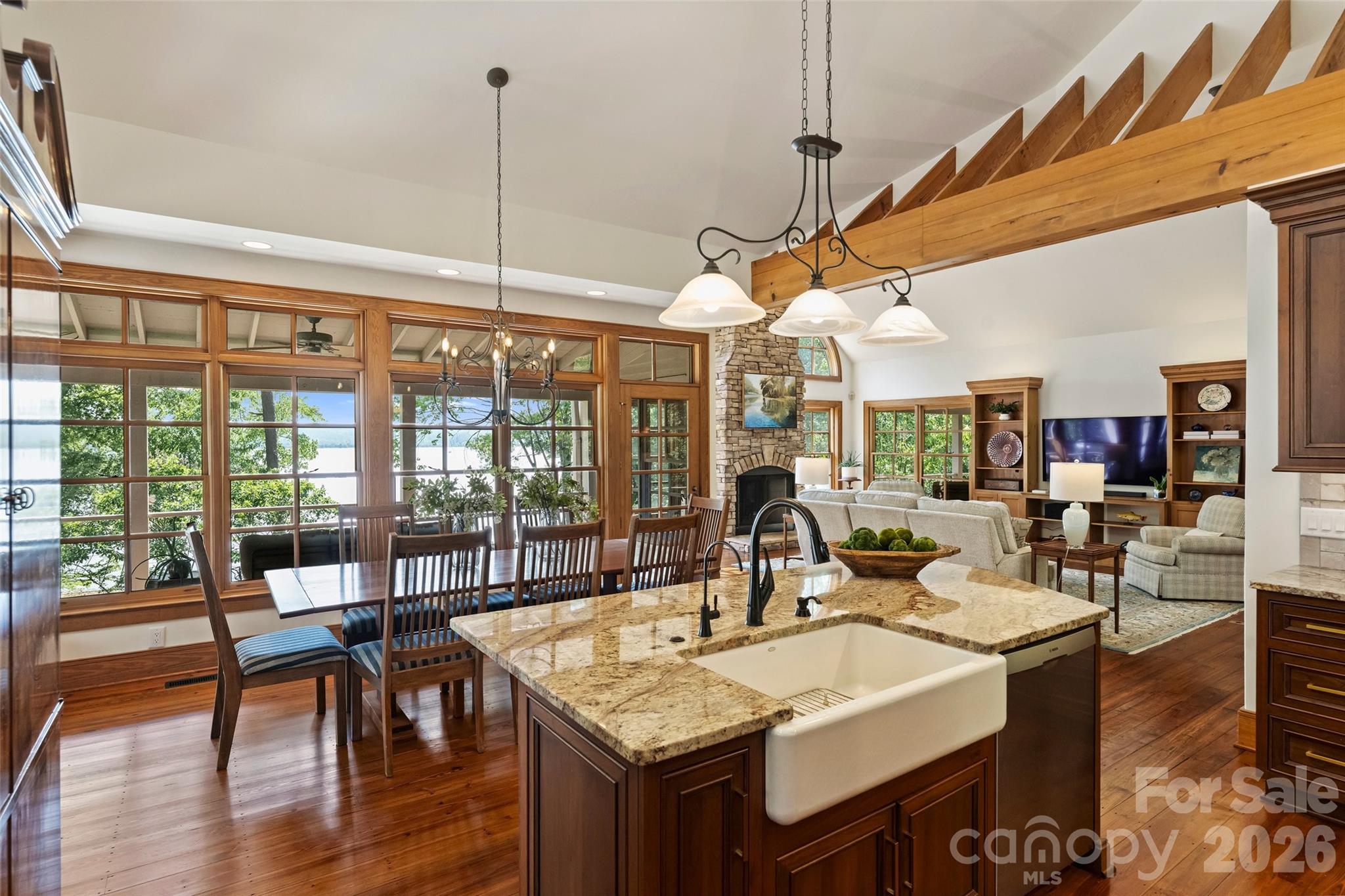 602 Pearl Bay Drive — New London