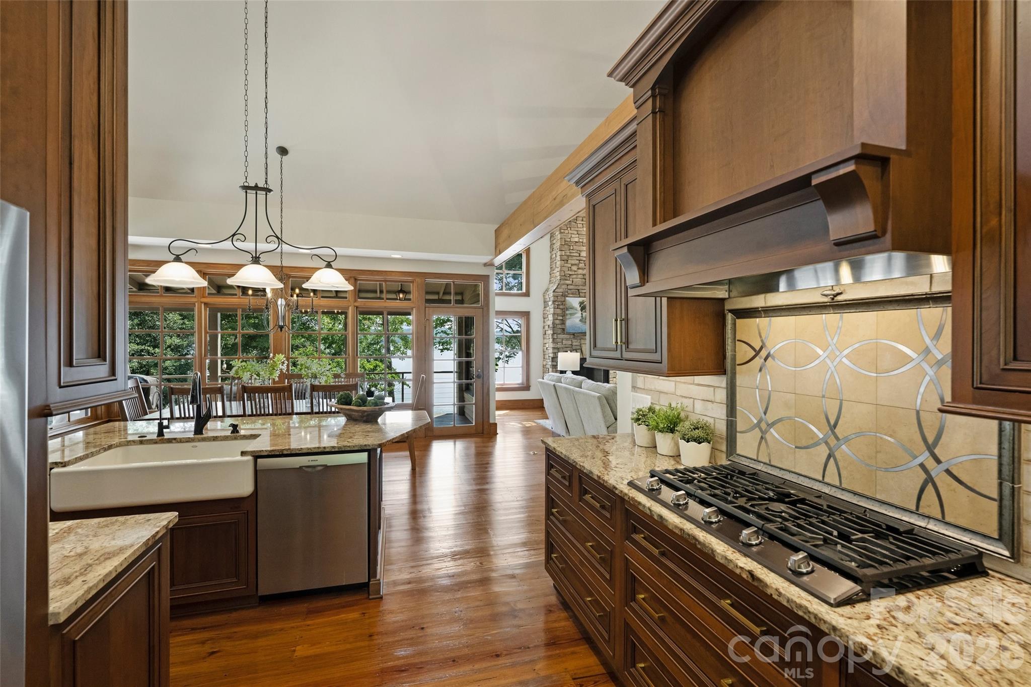 602 Pearl Bay Drive — New London