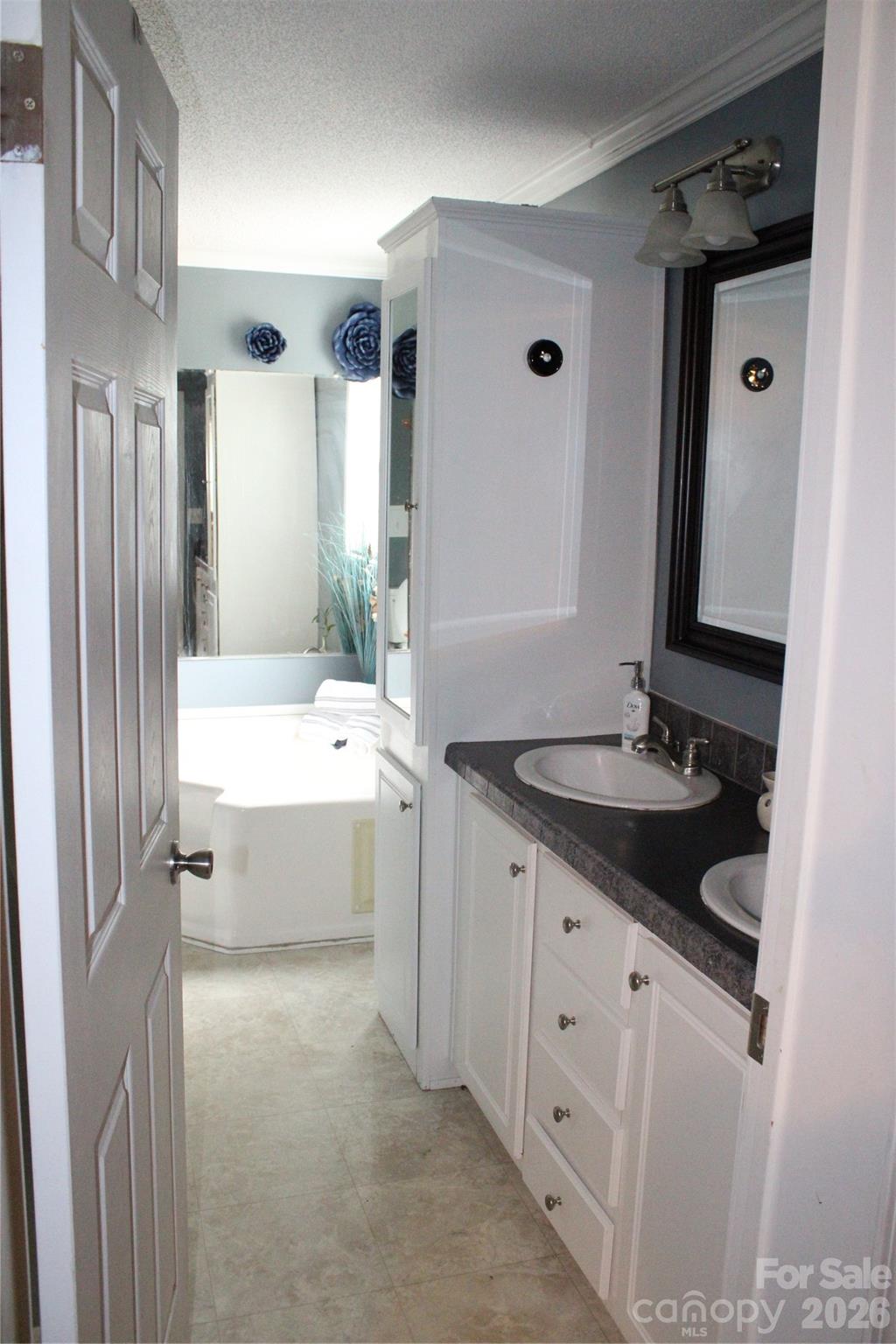 1617 Ruby Road — Hartsville