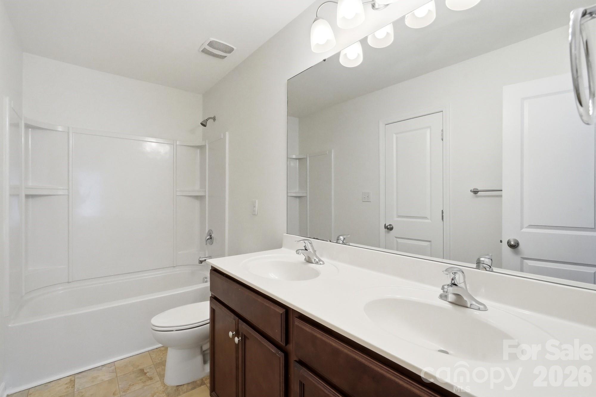 137 Rippling Water Drive — Mount Holly