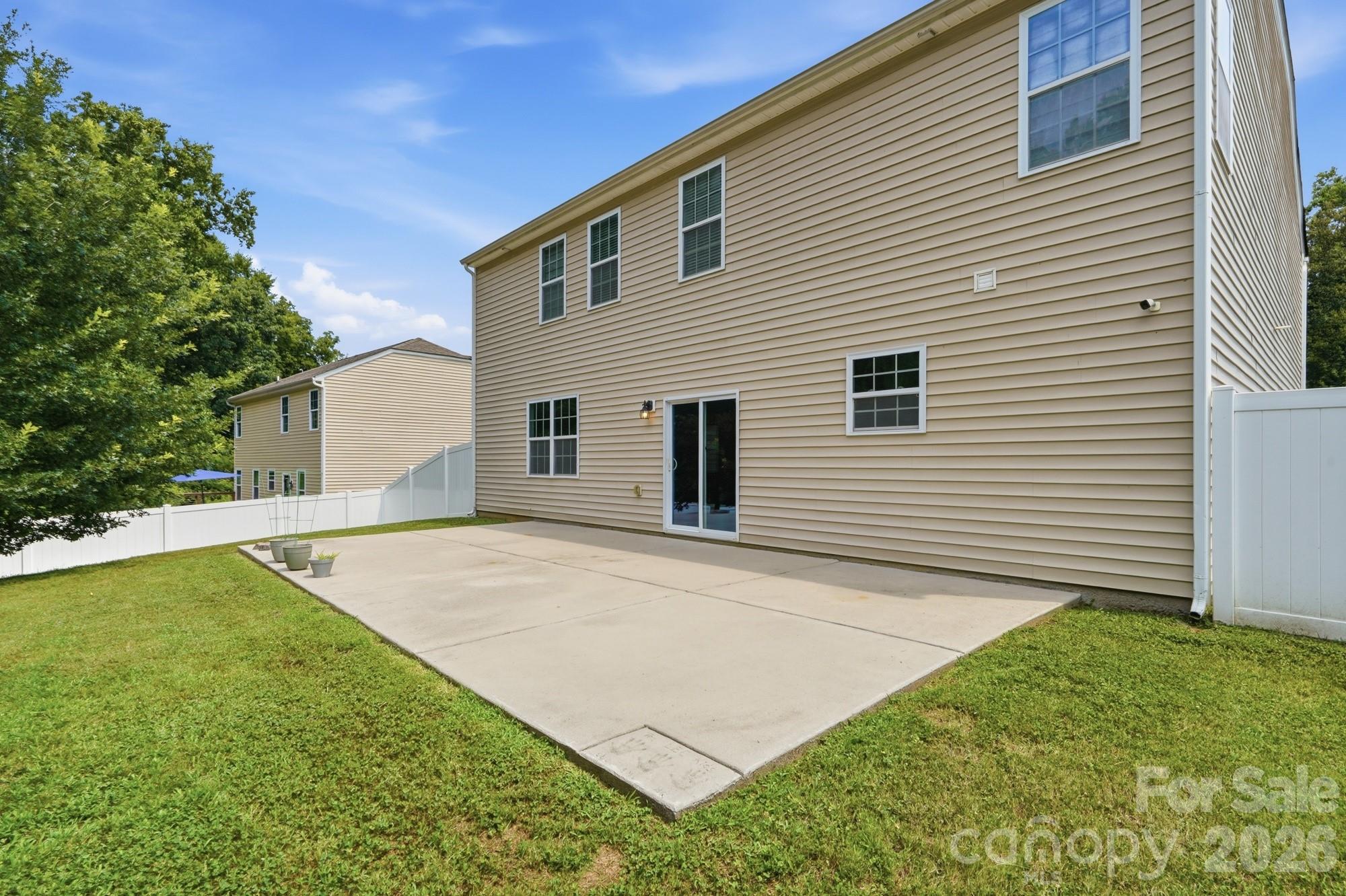 137 Rippling Water Drive — Mount Holly
