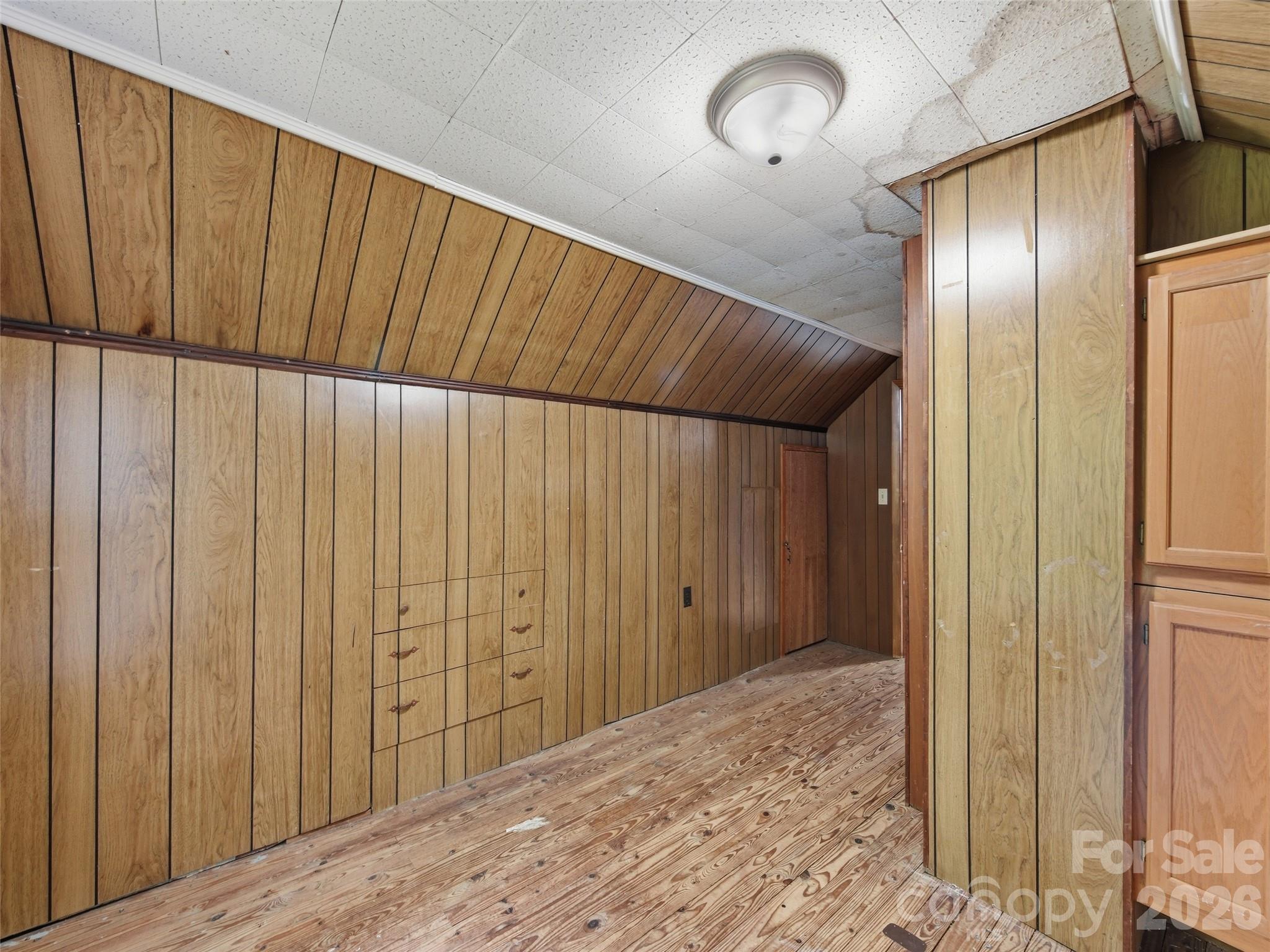 586 Olivet Church Road — Whittier