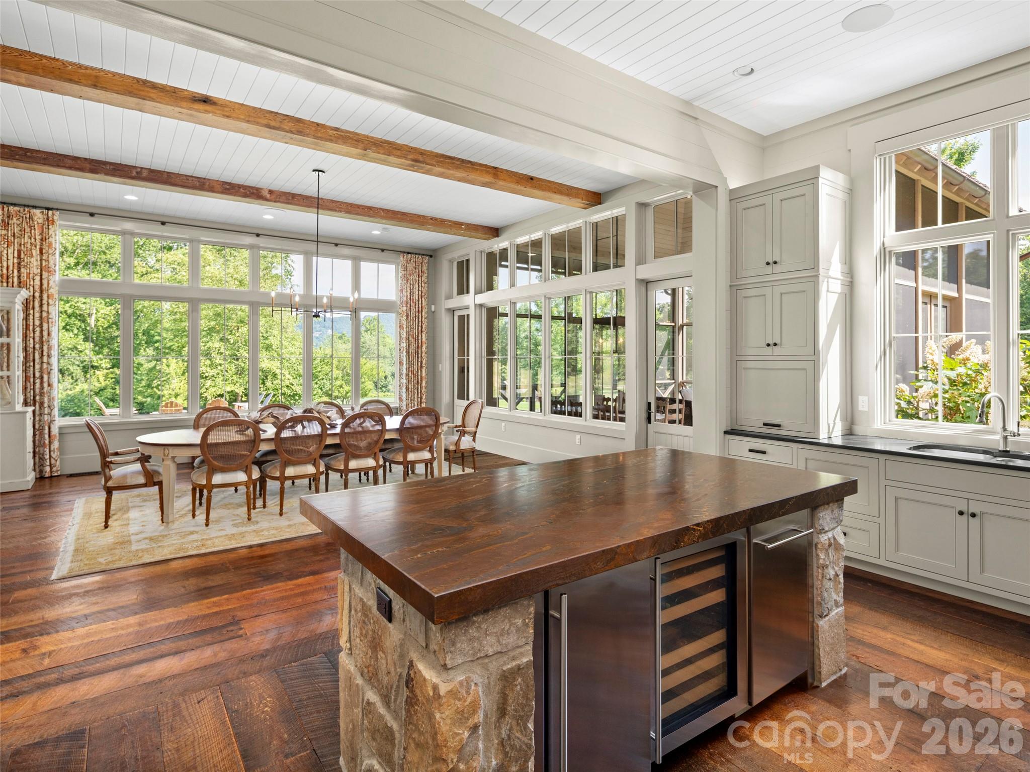 332 Walnut Valley Parkway — Arden