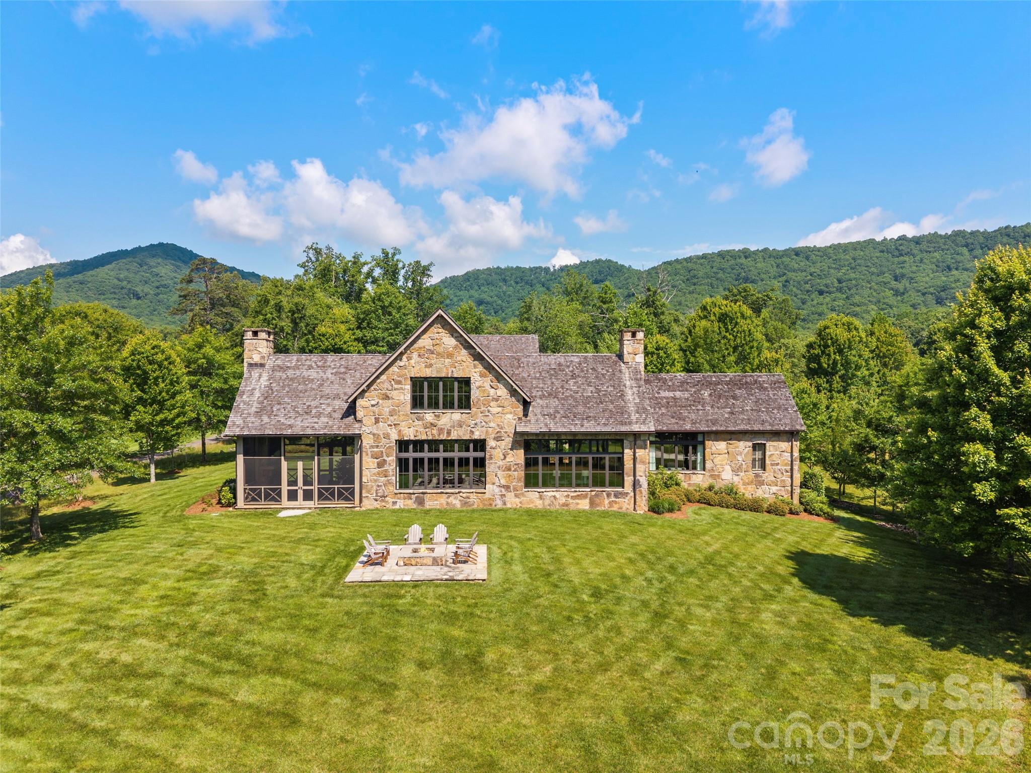 332 Walnut Valley Parkway — Arden