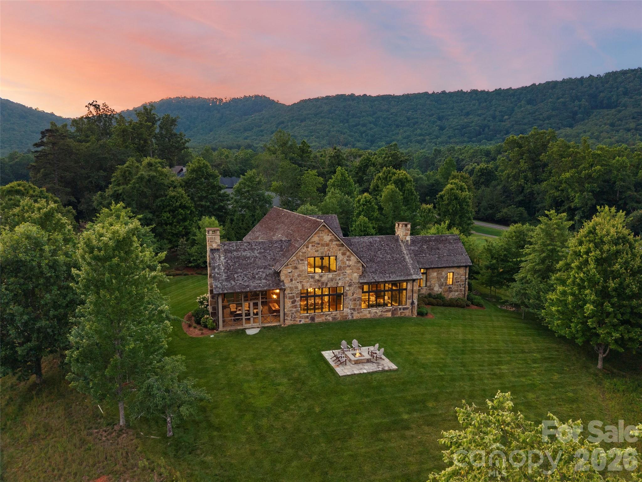 332 Walnut Valley Parkway — Arden