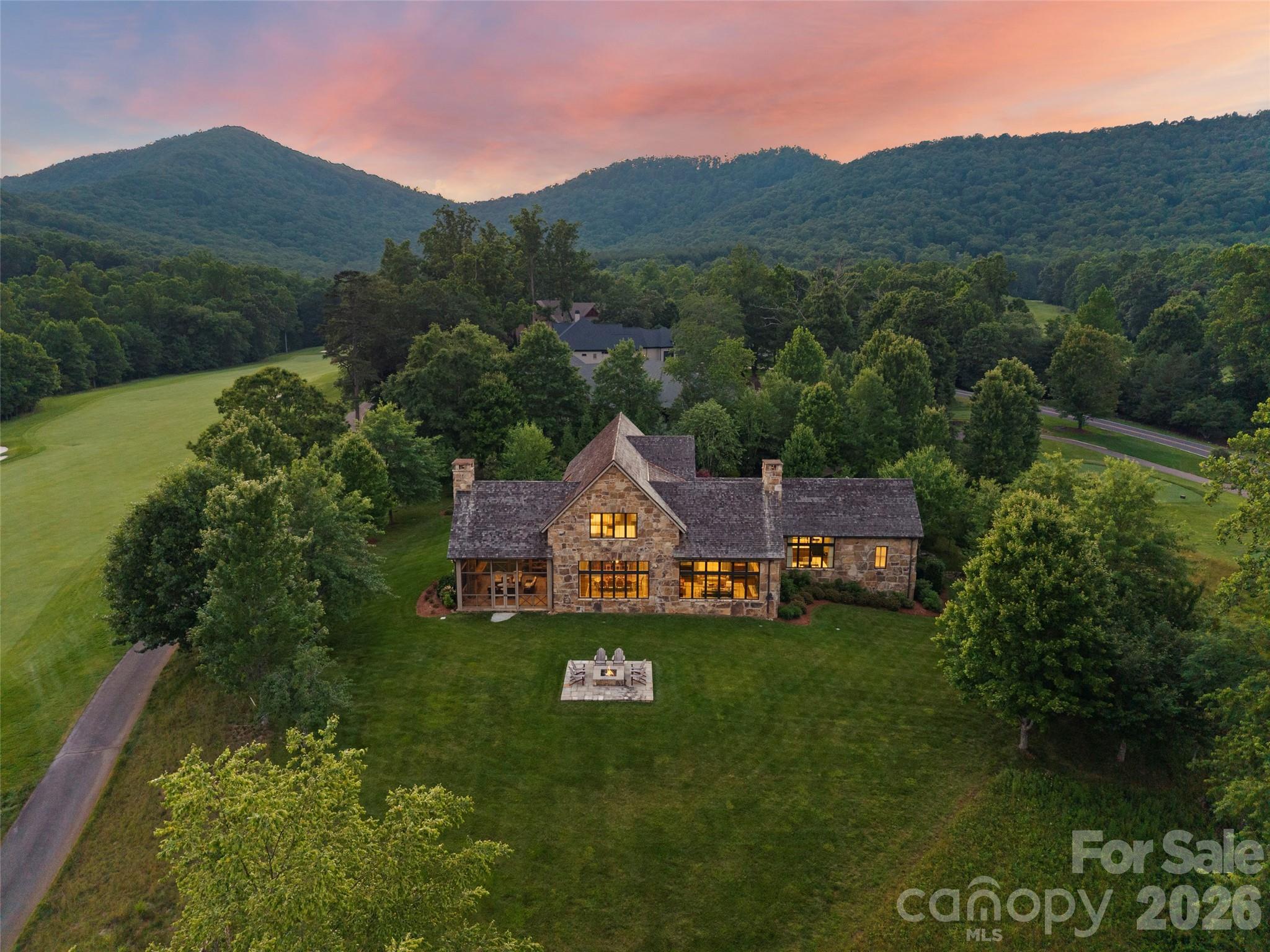332 Walnut Valley Parkway — Arden