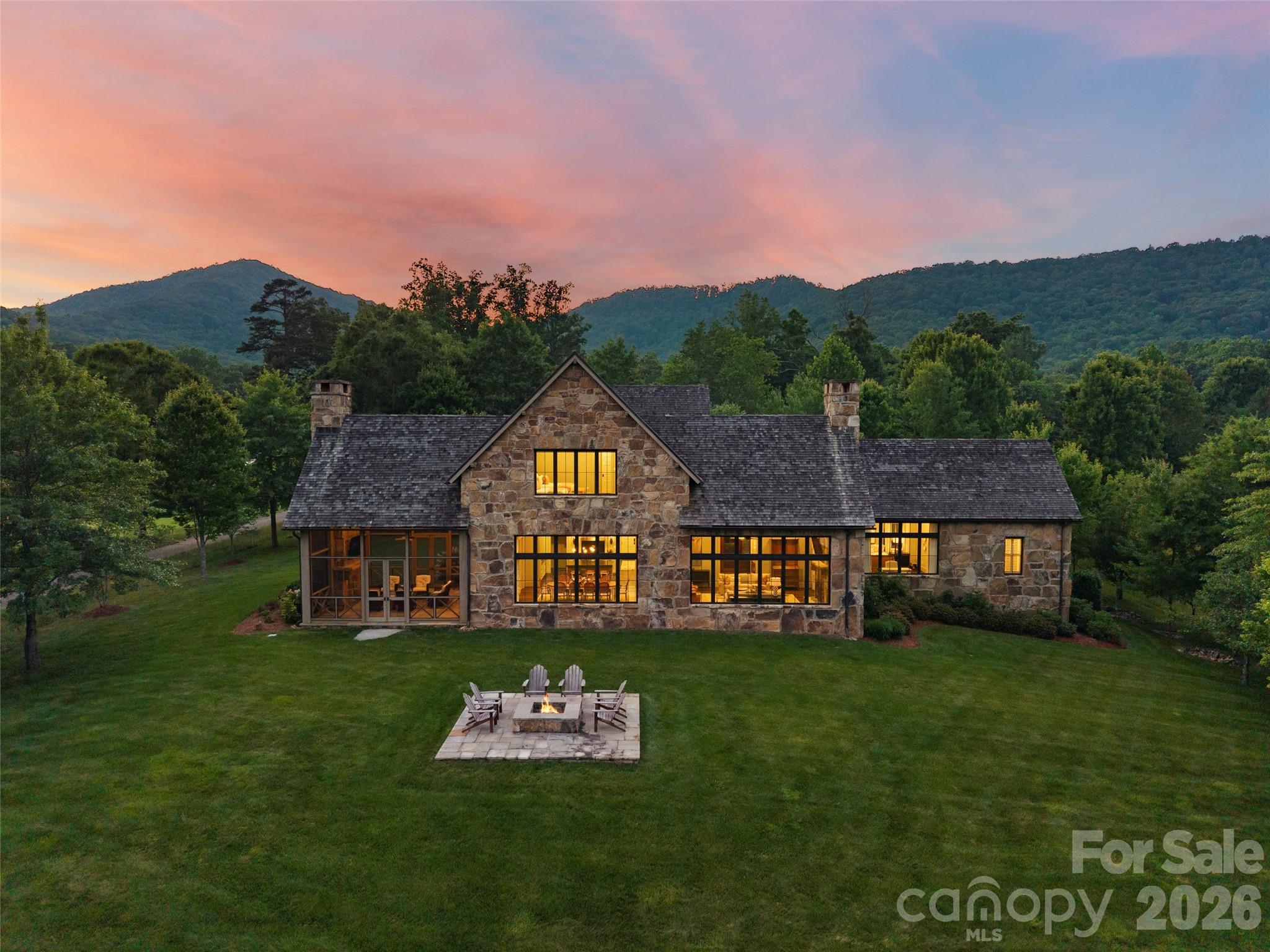 332 Walnut Valley Parkway — Arden