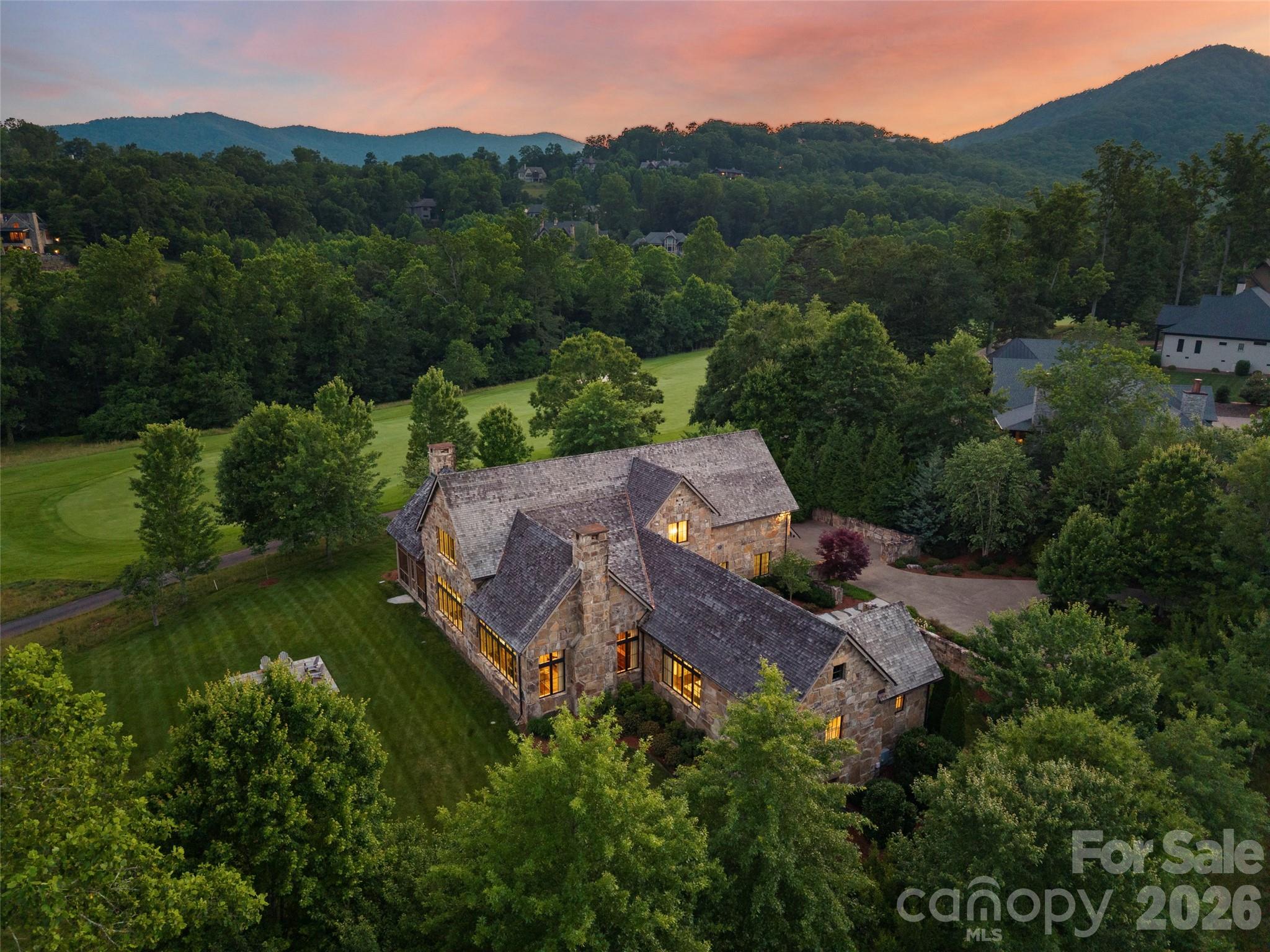 332 Walnut Valley Parkway — Arden