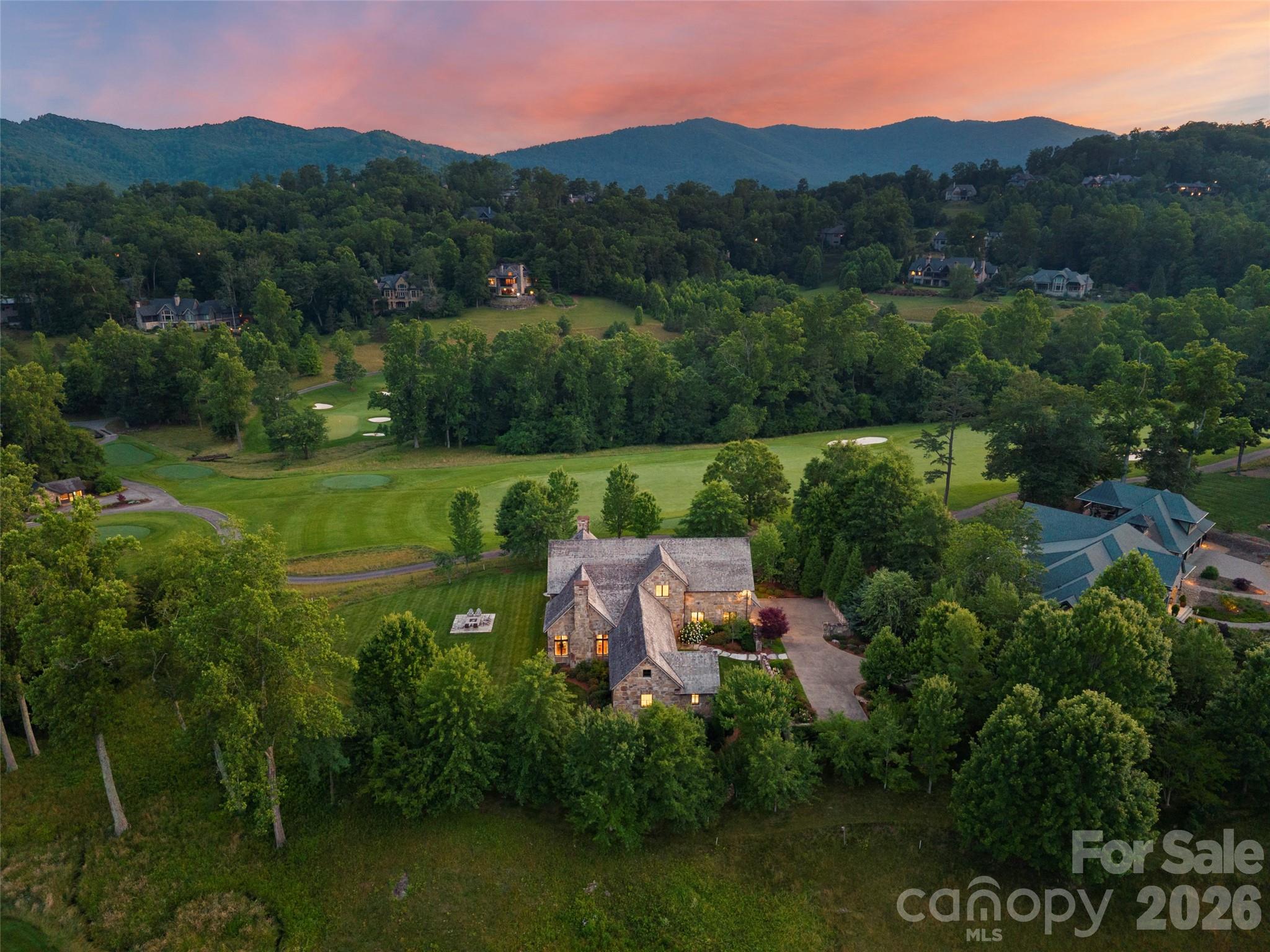 332 Walnut Valley Parkway — Arden