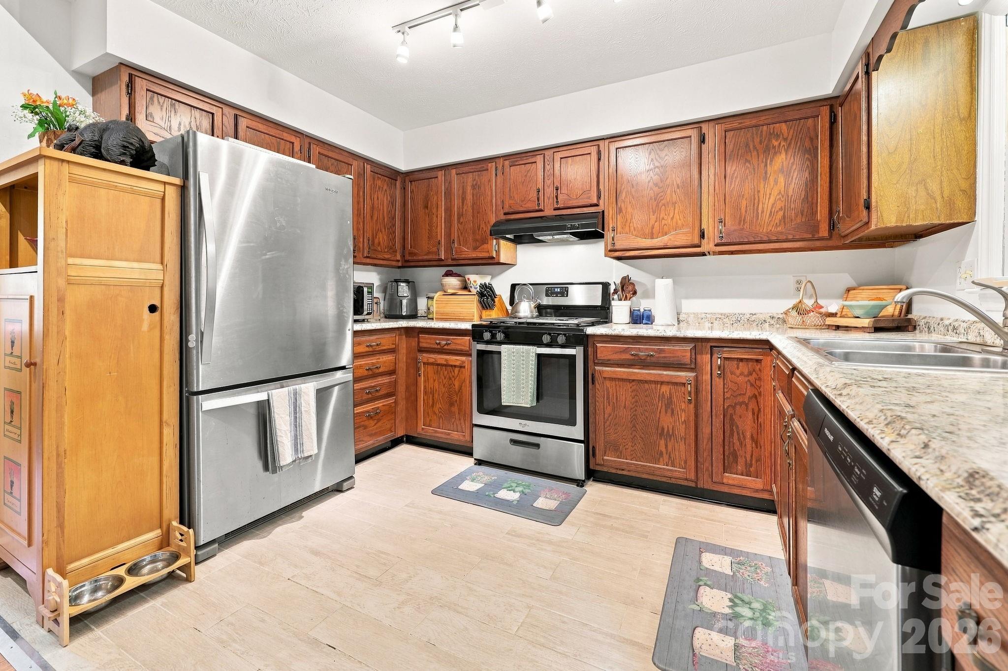 473 King William Road — Hendersonville