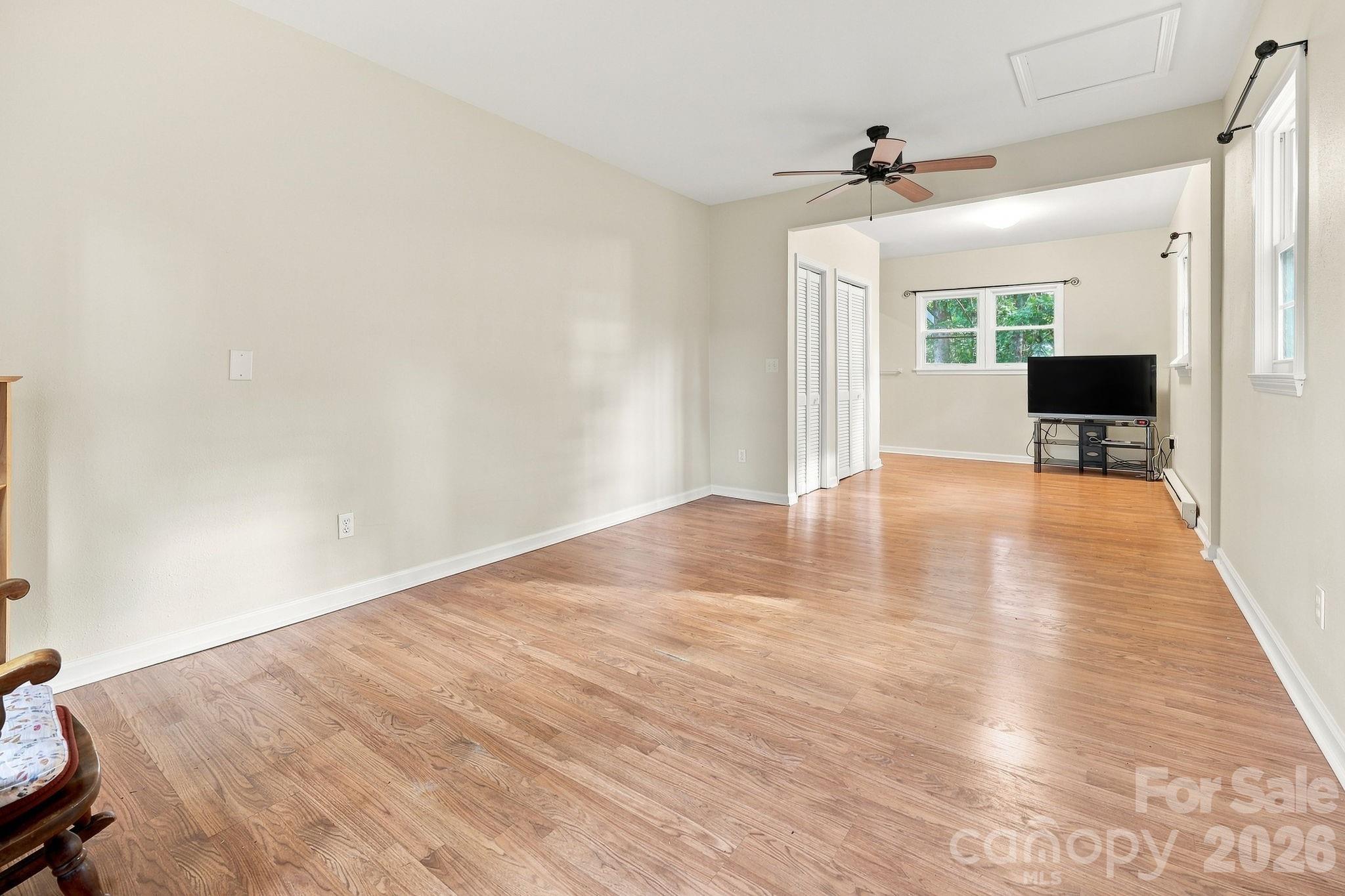 473 King William Road — Hendersonville