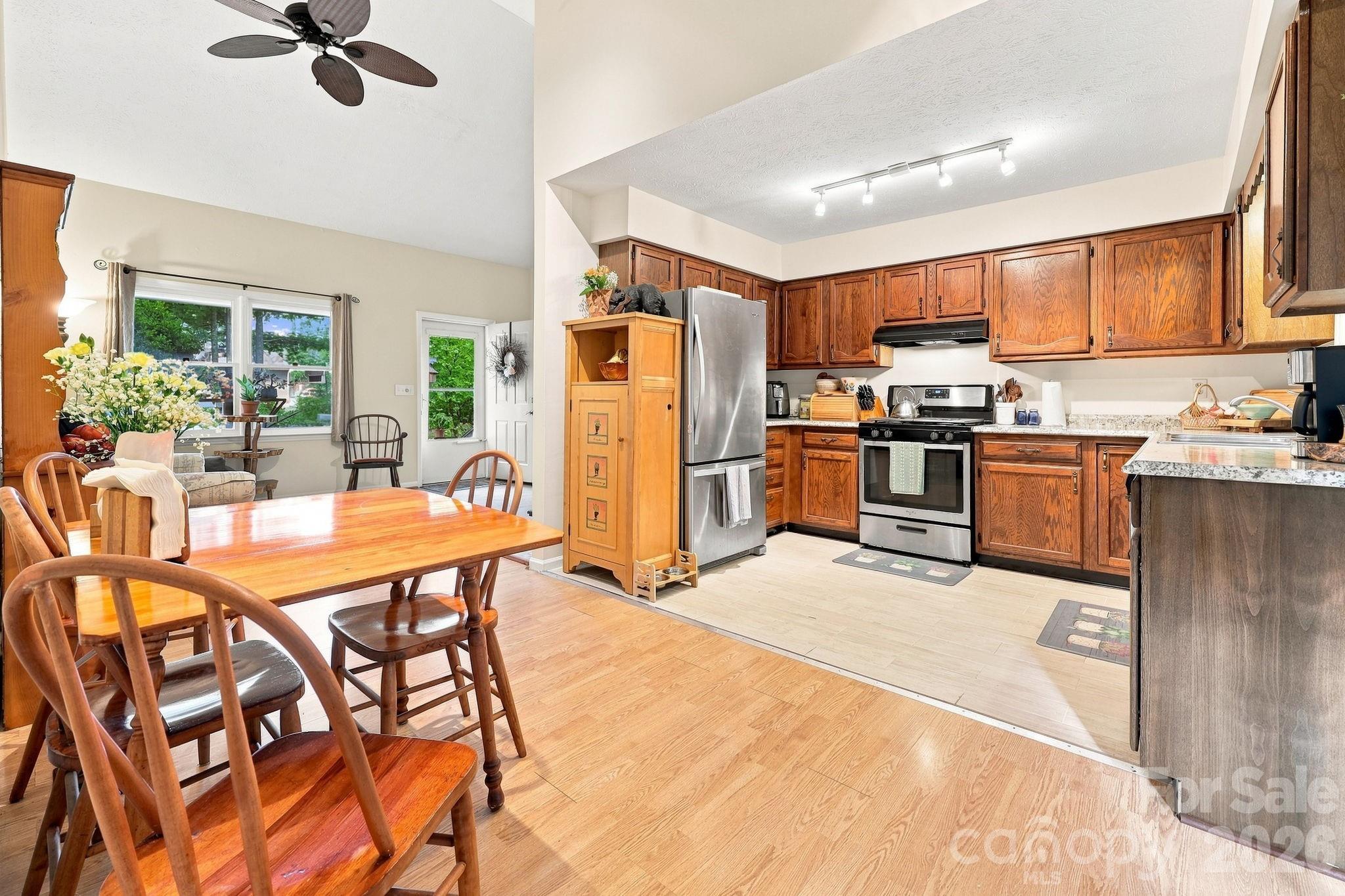 473 King William Road — Hendersonville