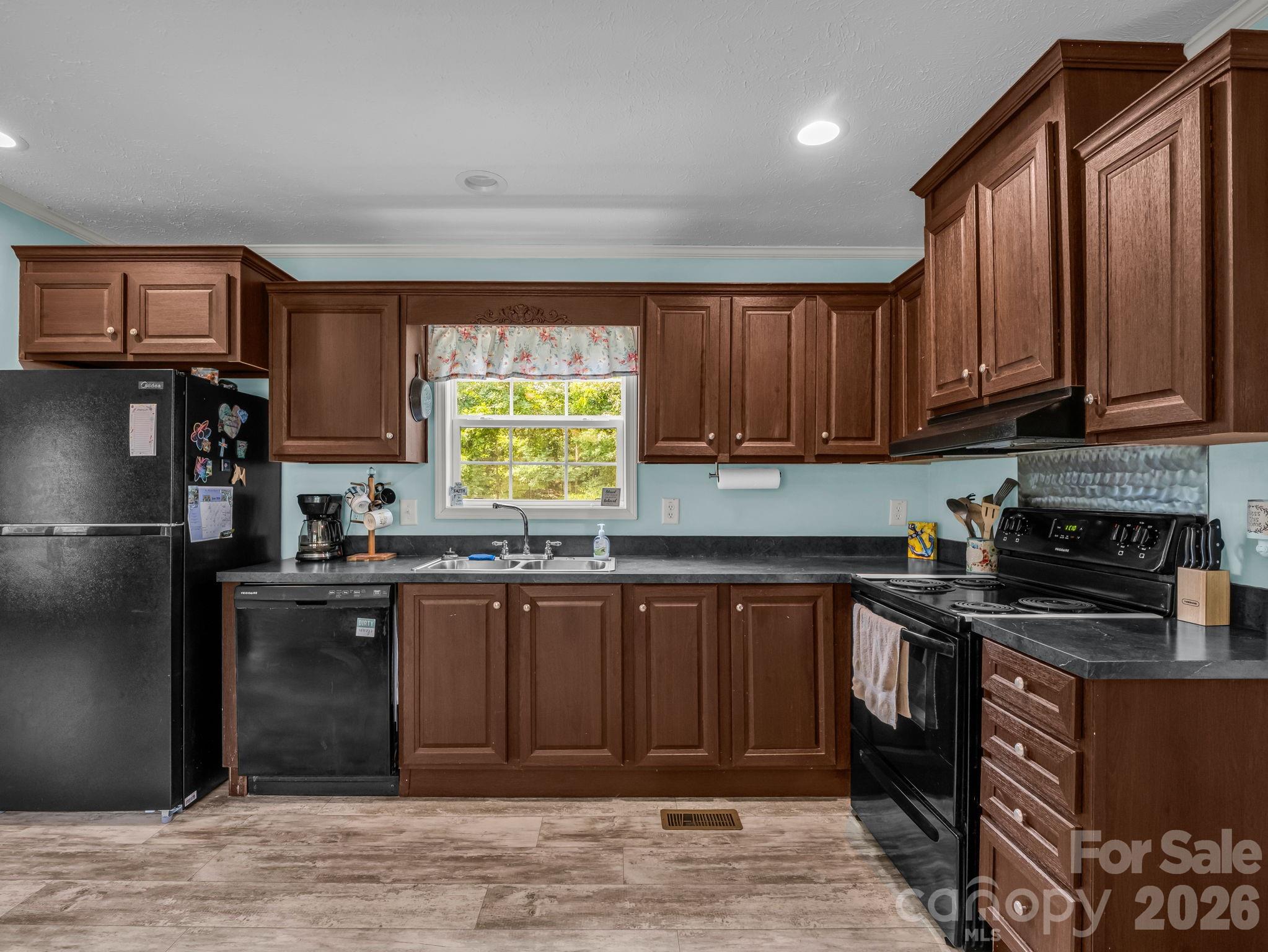 110 Judy Road — Casar