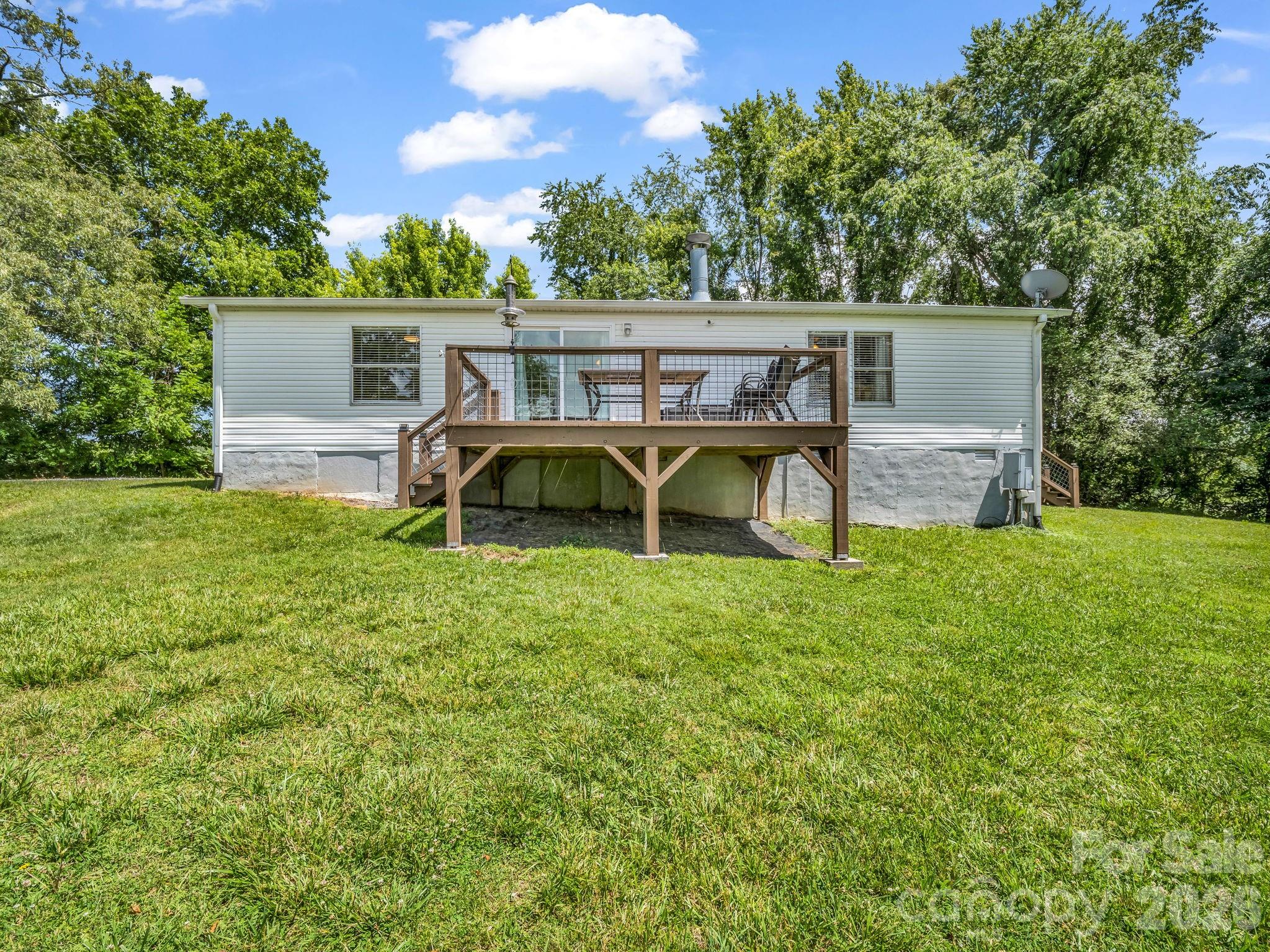 210 Banner Farm Road — Mills River