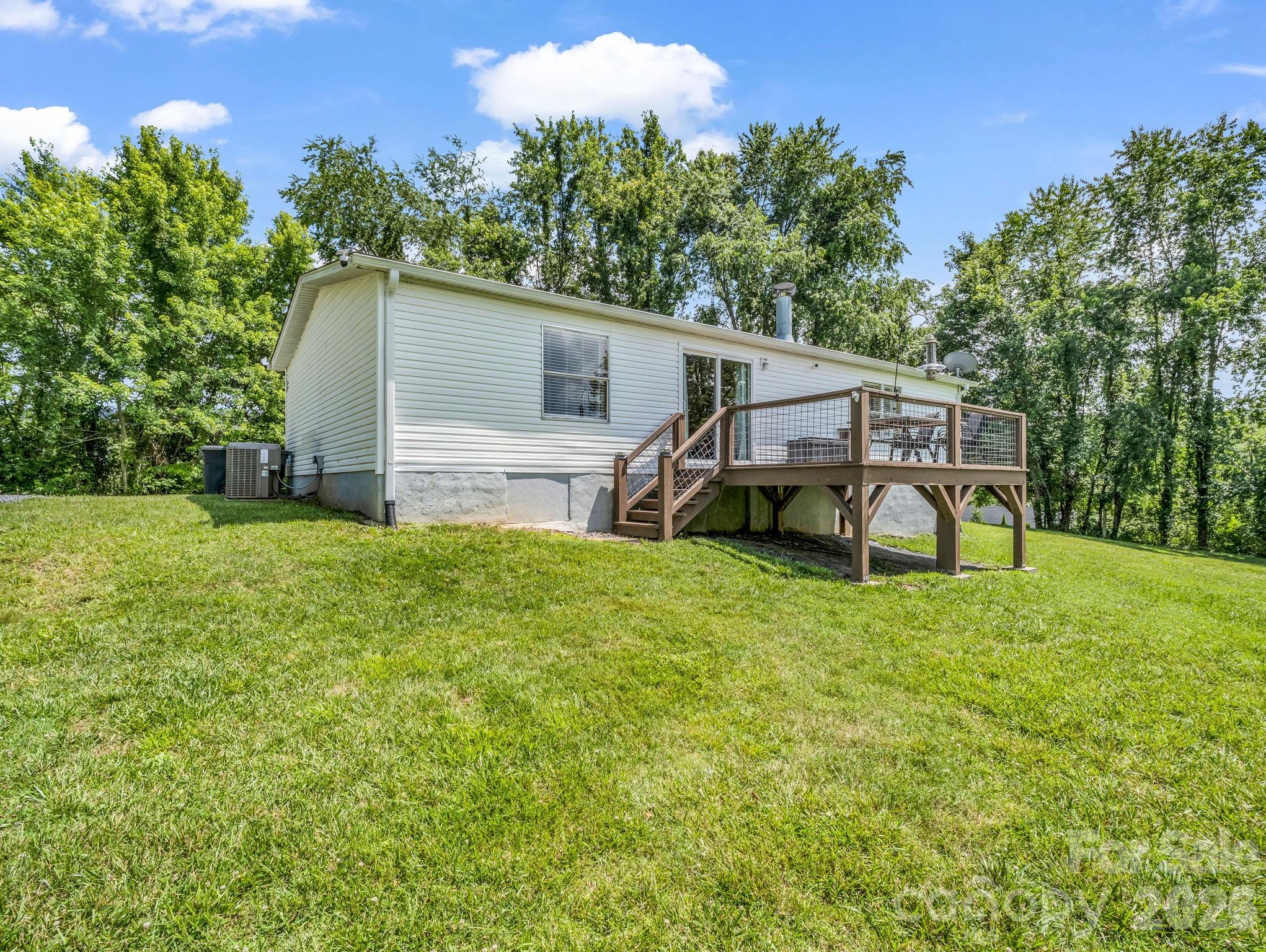 210 Banner Farm Road — Mills River